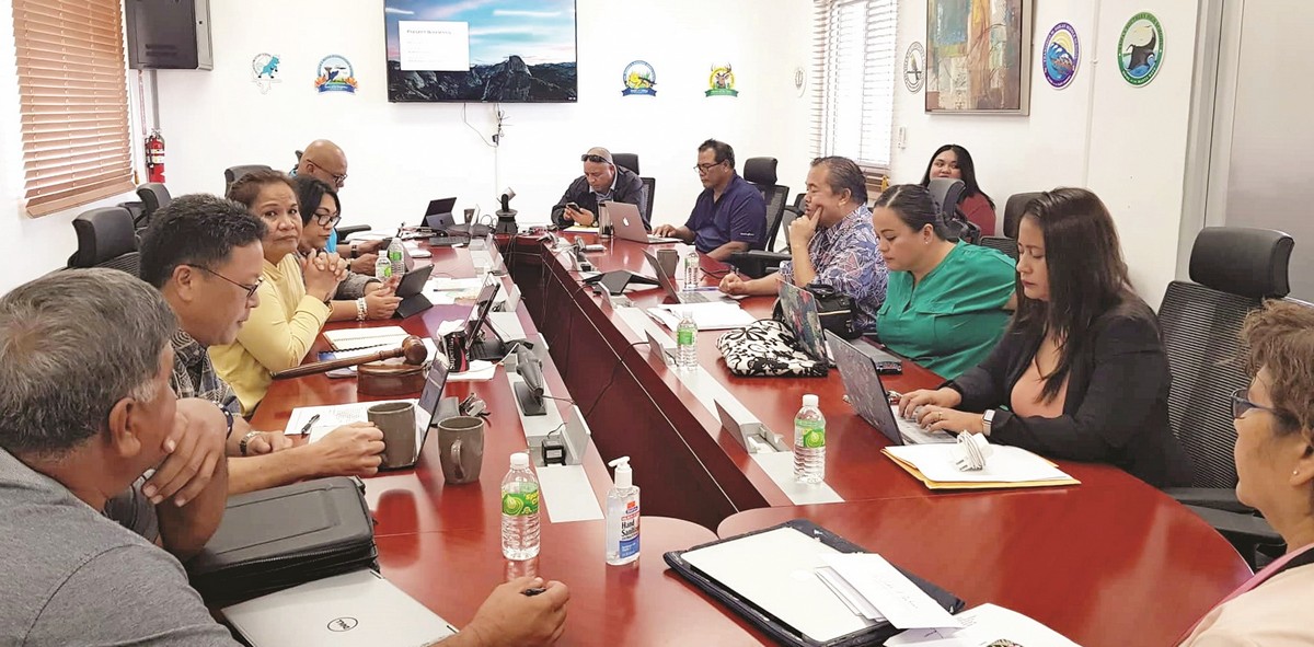 The Finance, Personnel and Administrative Committee of the Board of Education resumes its meeting on Wednesday with Public School System officials. Photo by Lori Lyn C. Lirio