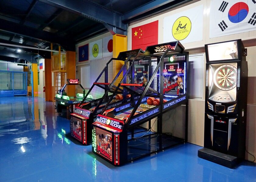 International Roller Skates has an arcade that provides recreational activities for children.