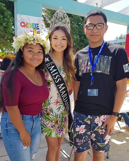 2019 Miss Marianas Shannon Sasamoto poses with MHS students Milagro Palacios and Trenton Deleon Guerrero. Photos by Lori Lyn C. Lirio