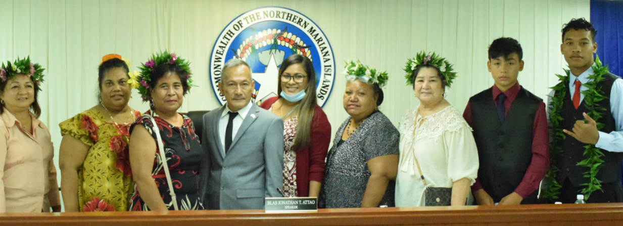Rep. Vicente Camacho with his family.