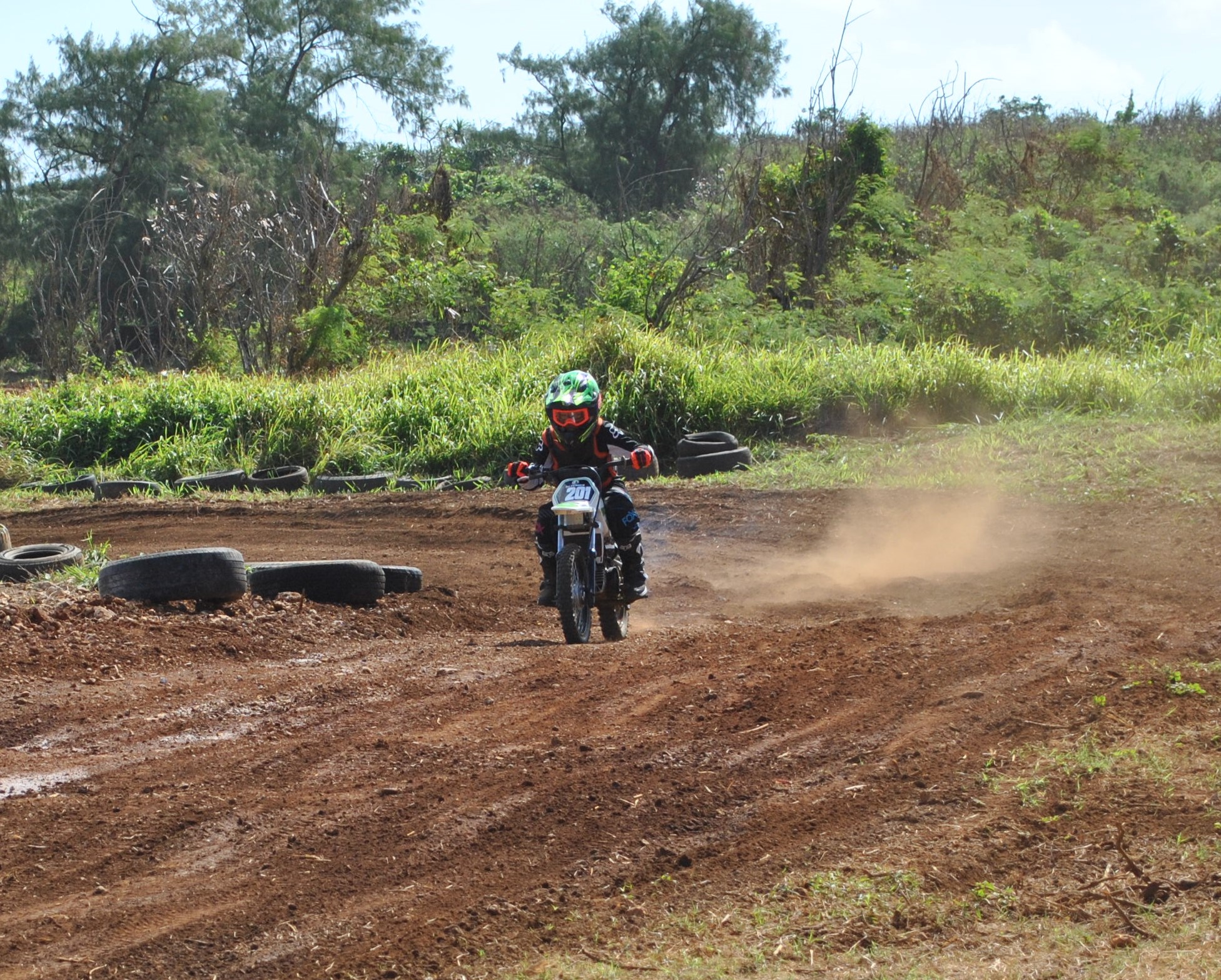 TJ Ferrer makes his way around a turn.