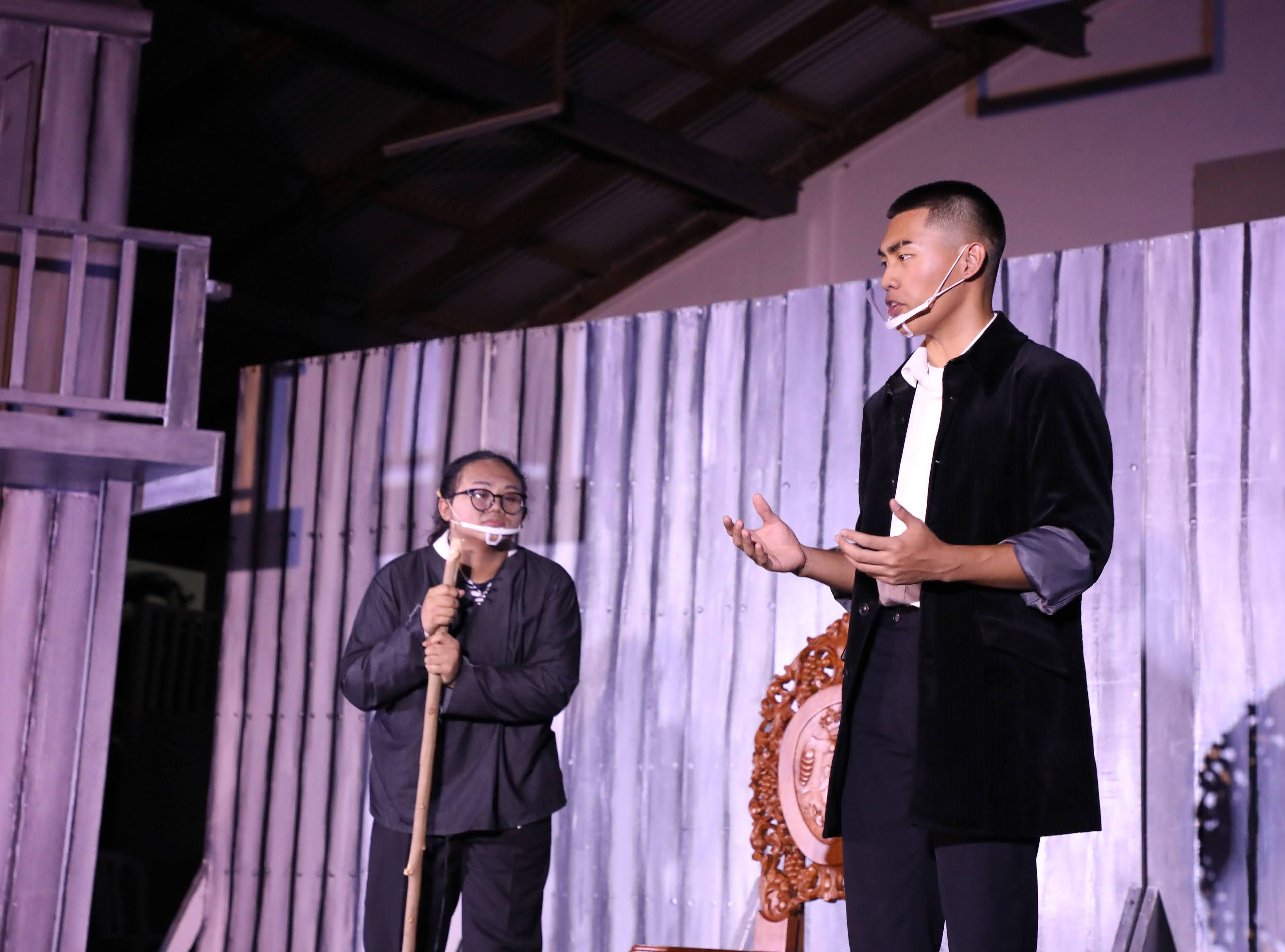 A faithful servant, Adam, who is portrayed by MCS sophomore Carlo Diaz, advises Orlando, who is portrayed by MCS junior Larry Cruz, to leave his home and escape his impending doom.