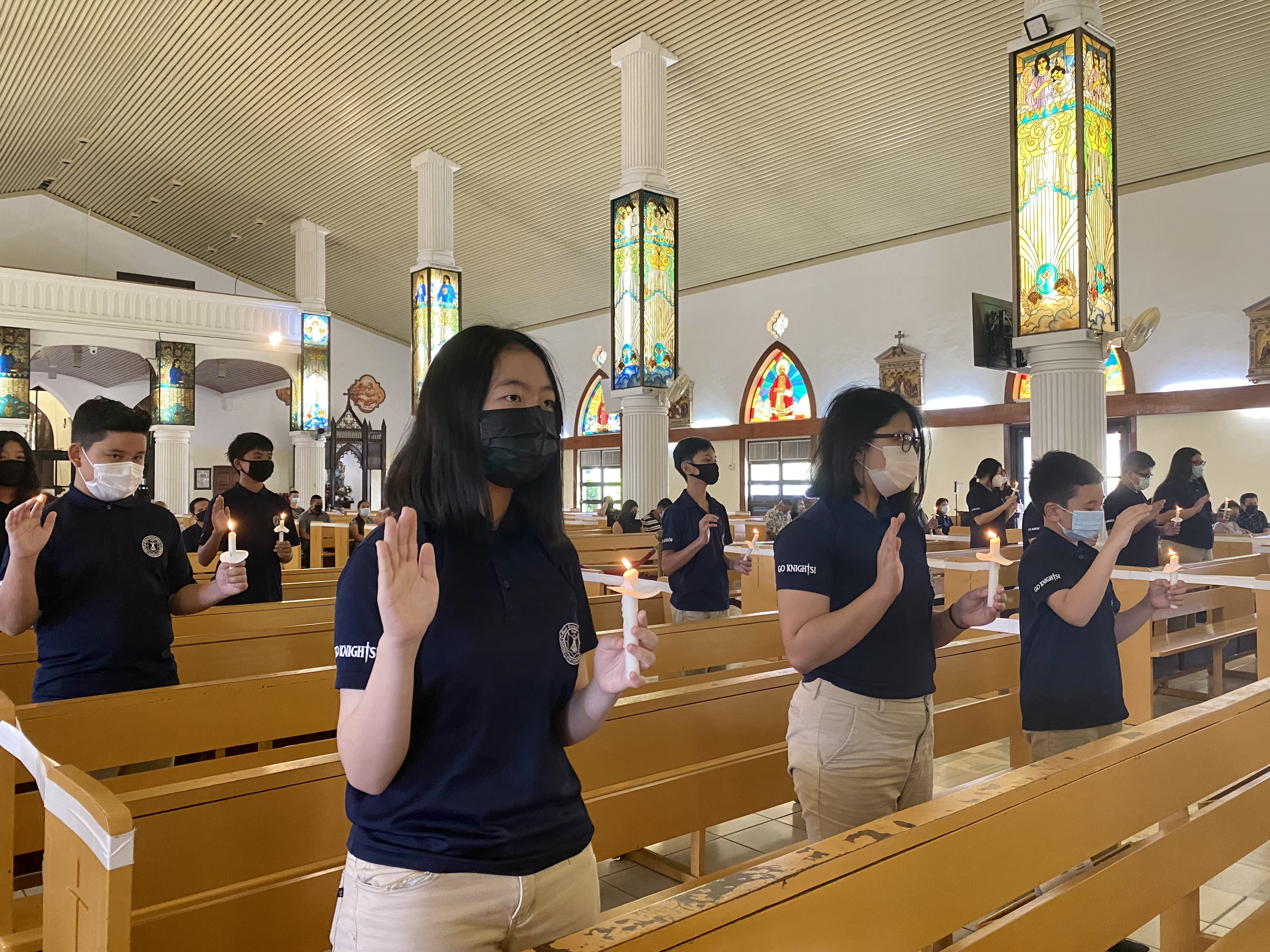 Thirty-nine junior high students were inducted into Mount Carmel School’s Sacred Heart Chapter of the National Junior Honor Society at Mount Carmel Cathedral. In the photo are new members of the NJHS taking the oath to uphold the tenets of the sacred chapter: scholarship, character, service, and leadership.MCS photo