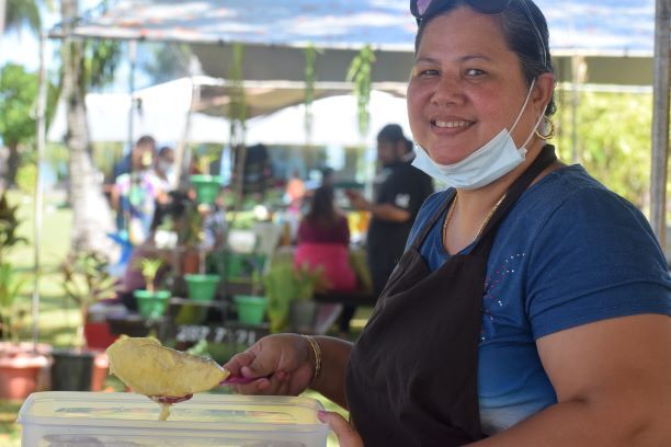 Del Lieto presents her lemmai — bread fruit in coconut milk.