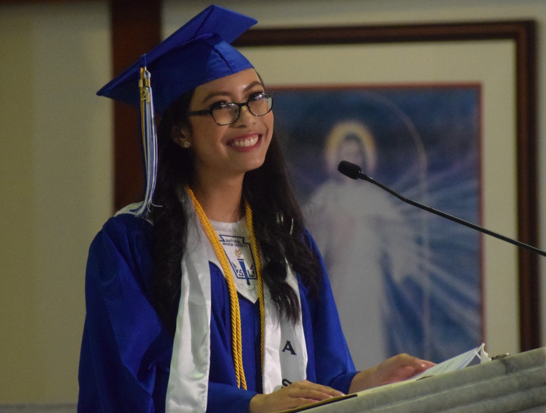 Victoria Nicole Santos delivers her valedictory address at Mount Carmel Cathedral on Saturday.Photo by Emmanuel T. Erediano