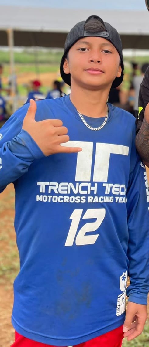 Michael Jr. "Para Ke Yu" Camacho, 13, leads the Minis 2 division on his 2013 KX85cc. His team: Trench Tech.
