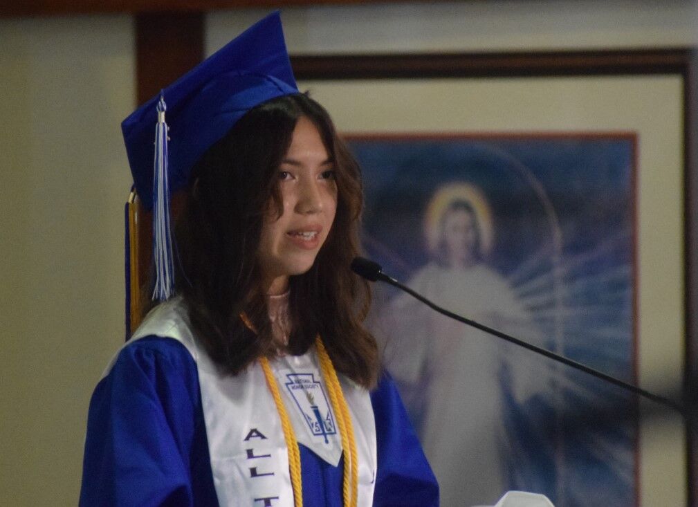 Katherine S. Avendaño-Woodruff delivers her salutatory address.Photo by Emmanuel T. Erediano