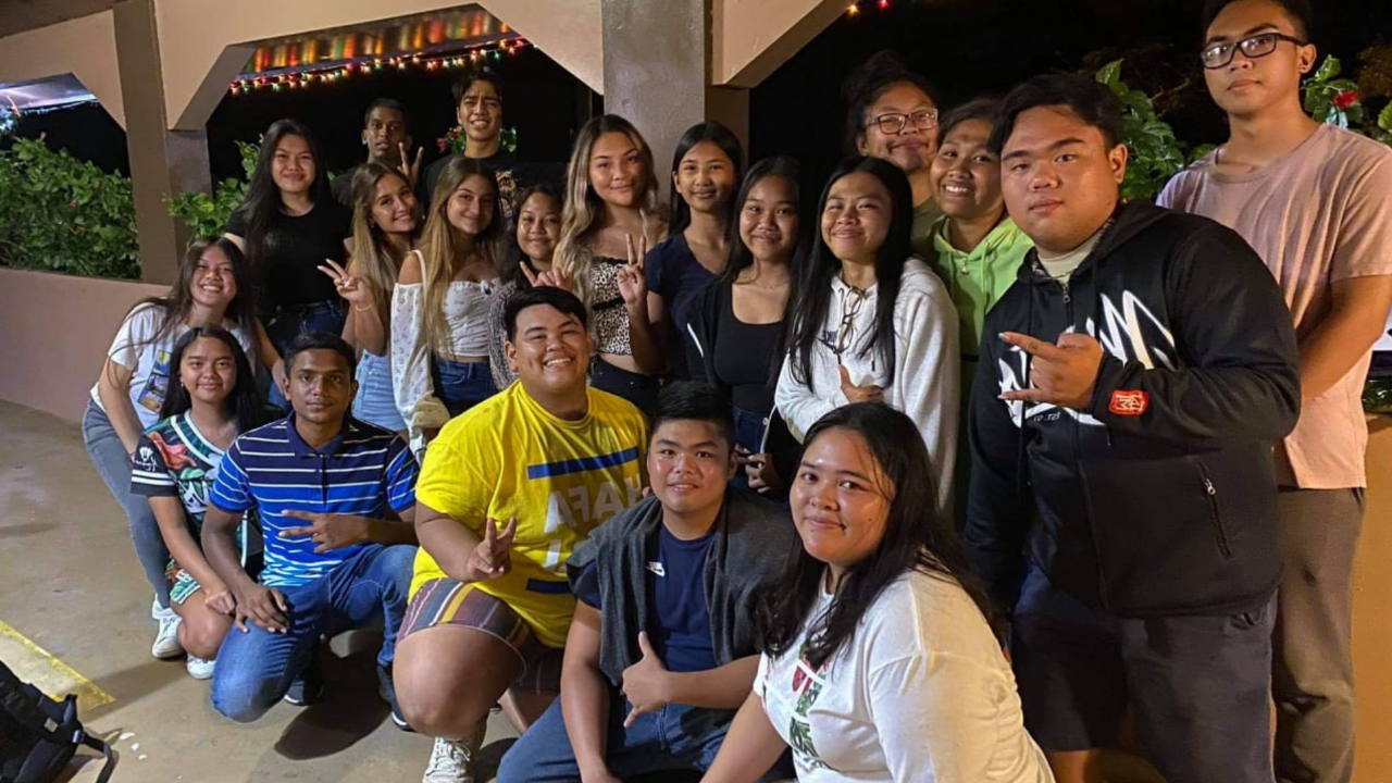The Ohala volunteers pose for a group photo.
