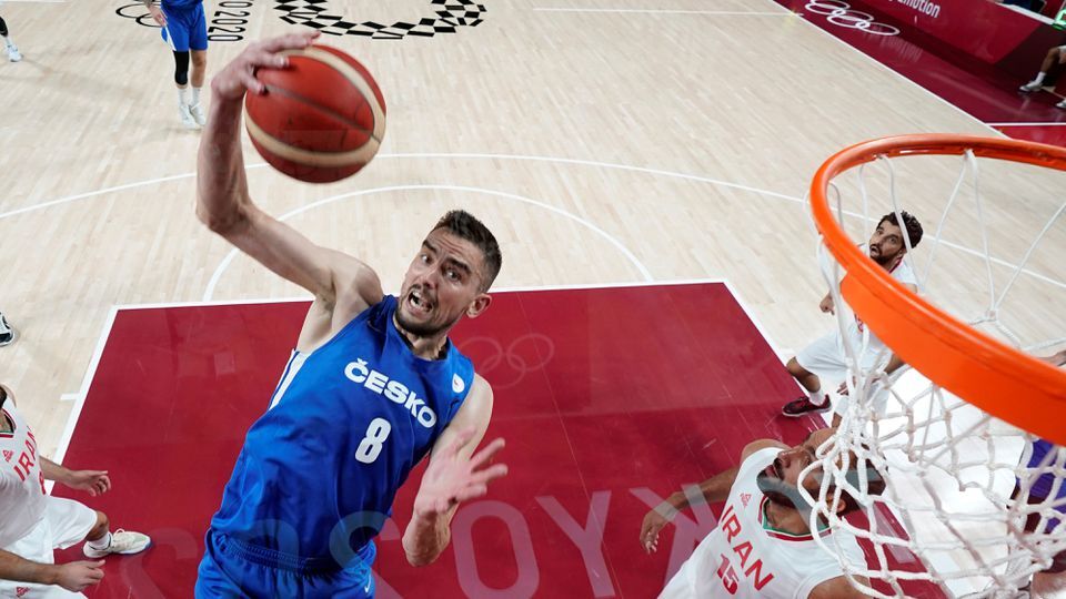 Tomas Satoransky of Czech Republic scores a basket against Iran at the Tokyo Olympics in Saitama, Japan on July 25, 2021.