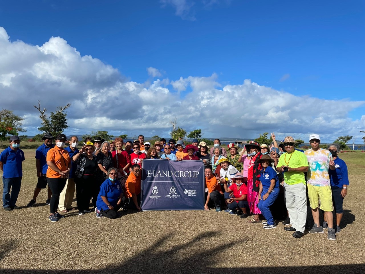 Coral Ocean Golf Resort executives and personnel pose with the manamko’ golfers.