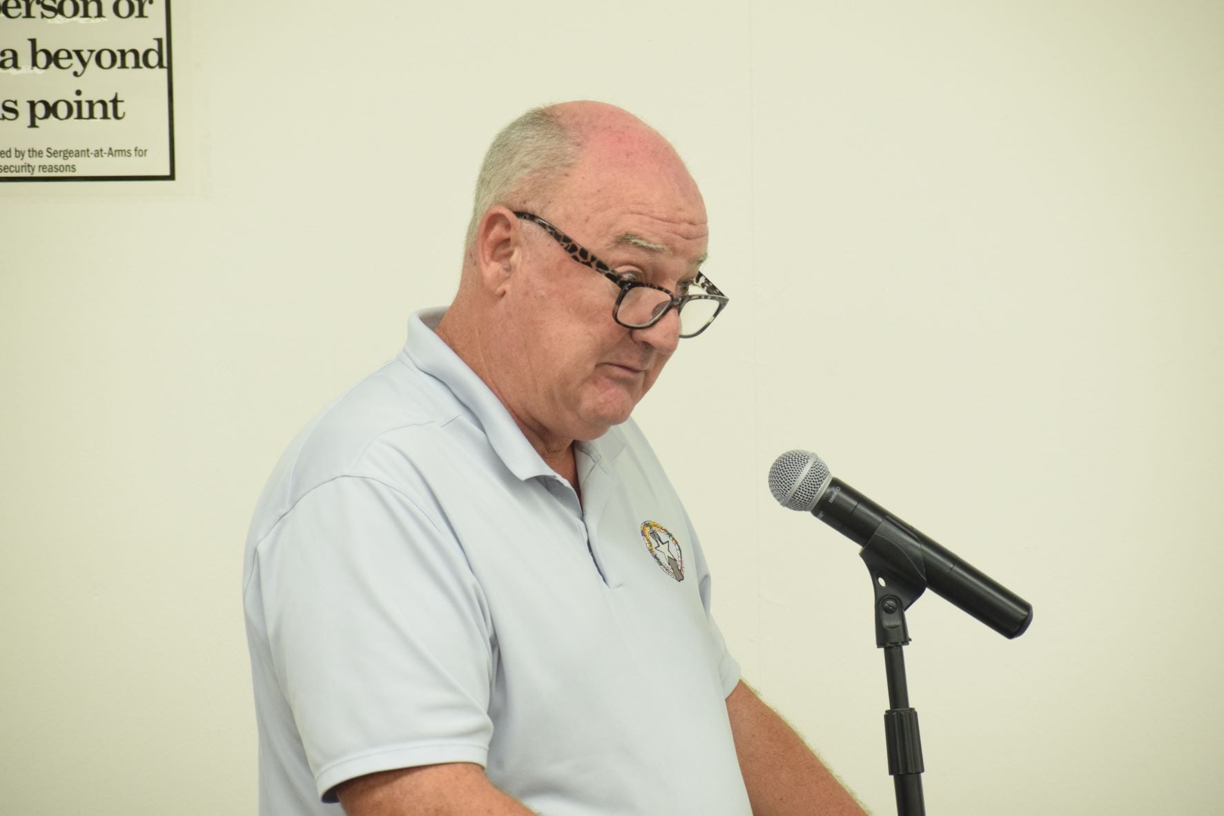 MP Holdings and Marianas Entertainment consultant Gus Noble addresses the members of the Saipan delegation on Tuesday.