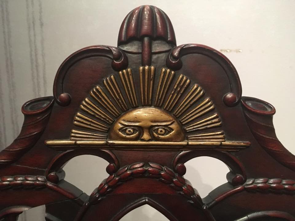 The head-rest of George Washington’s “Rising Sun” chair.