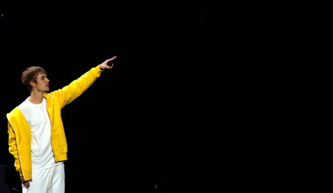 Justin Bieber performs at iHeartRadio Jingle Ball concert at Staples Center in Los Angeles, California on Dec. 2, 2016.