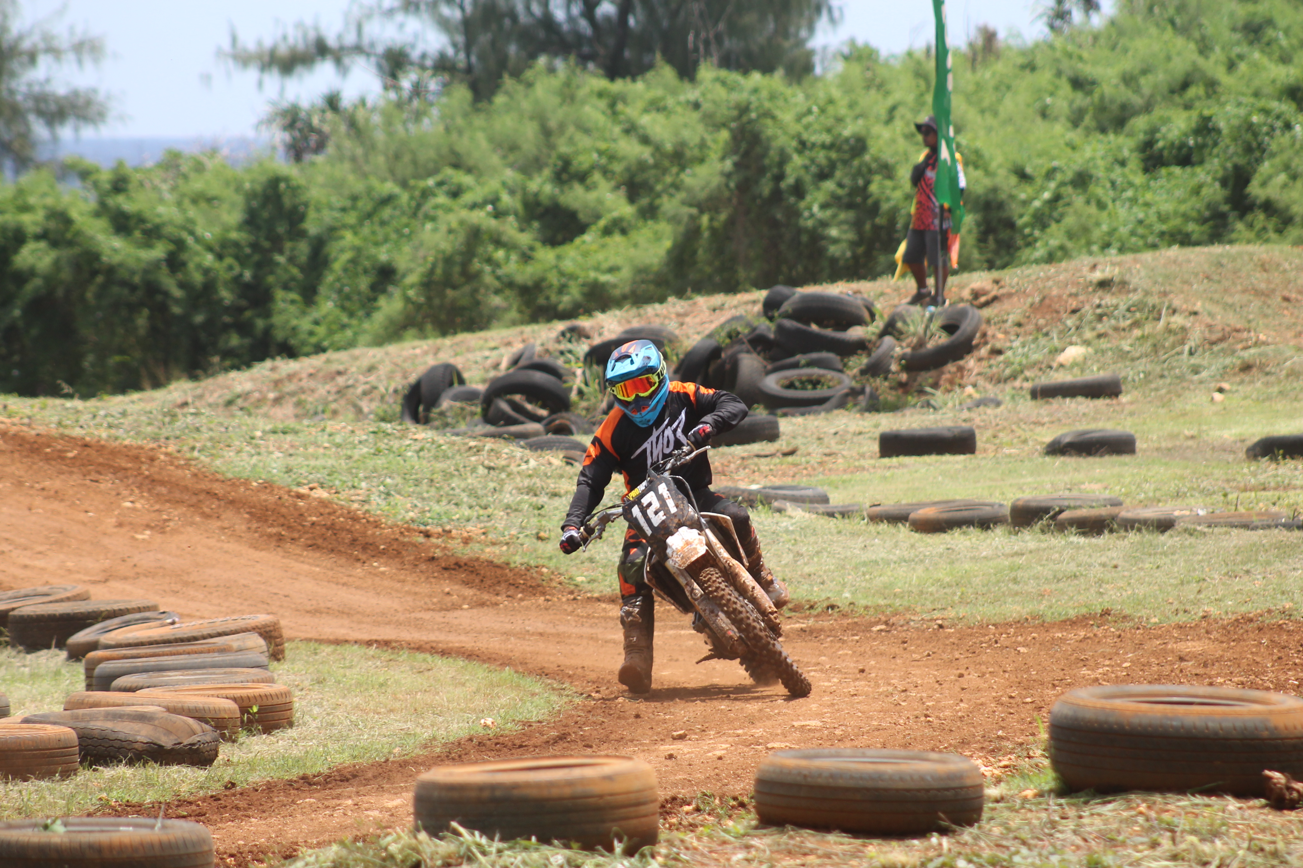 Bob Ferrer executes a tight turn during a motocross race at Cowtown Raceway Park.