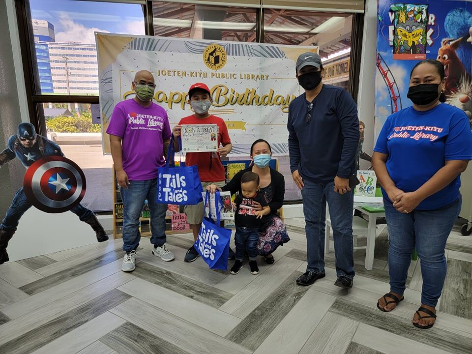 Sean Oliver and Rafael Ulrich Servito, 3rd place, Book-a-Treat.