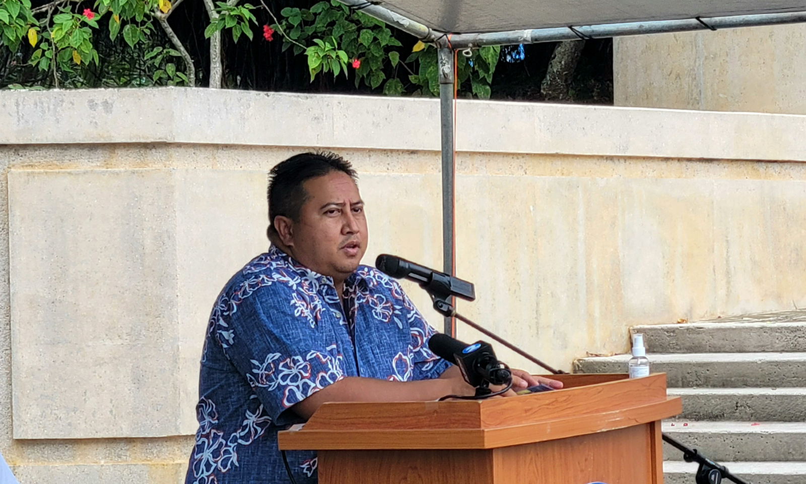 Gov. Ralph DLG Torres