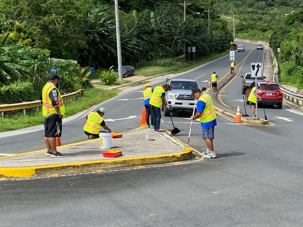 On Oct. 28, 2021, volunteers from POI Aviation, Century Tours, and the staff and management from Century Hotel, Seatouch, and iSHOP joined together to transform the Kagman intersection medians located across from the Mobil Kagman Gas Station.