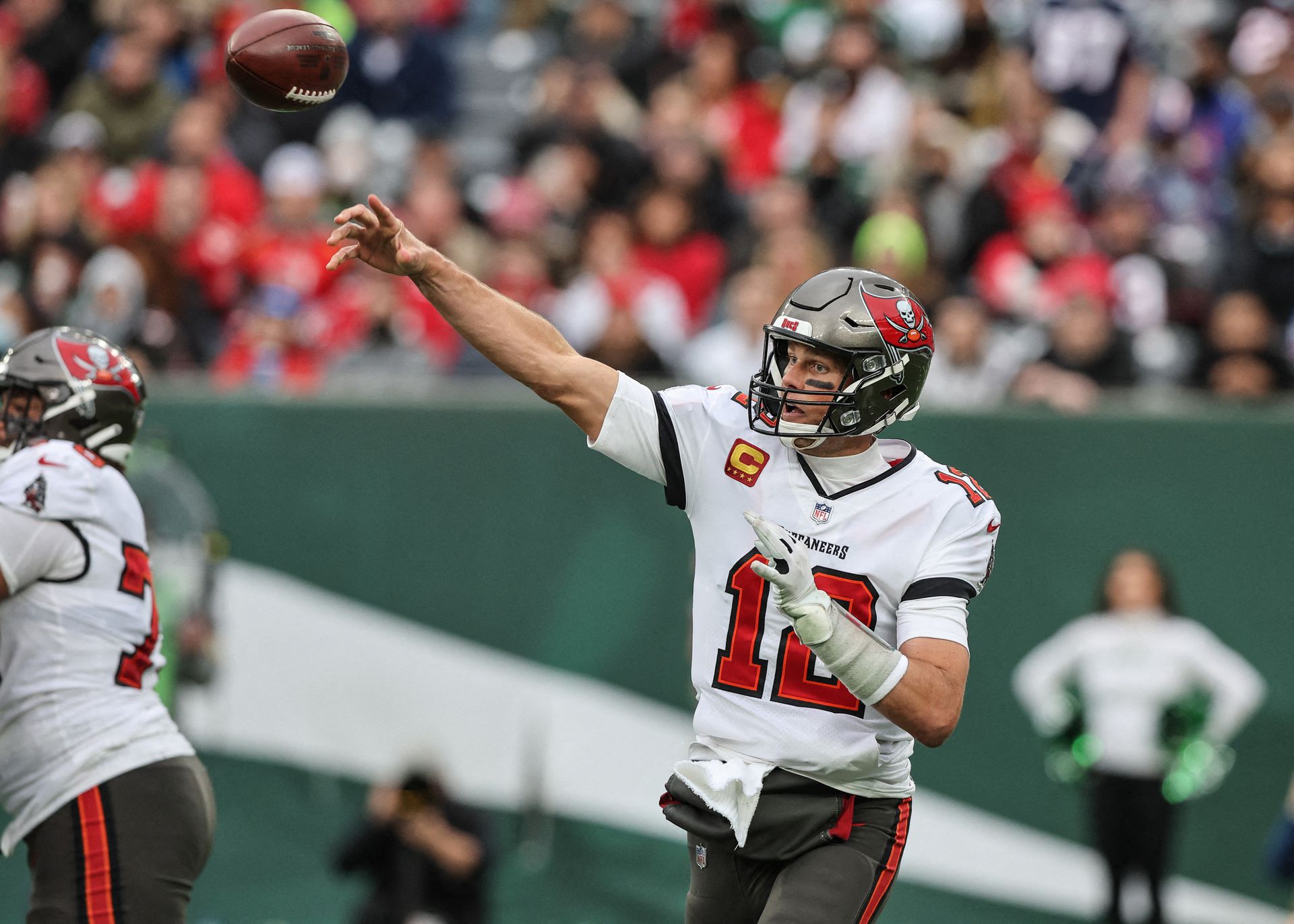 Tampa Bay Buccaneers quarterback Tom Brady (12) throws the ball during the second half against the New York Jets at MetLife Stadium in East Rutherford, New Jersey on Jan. 2, 2022.