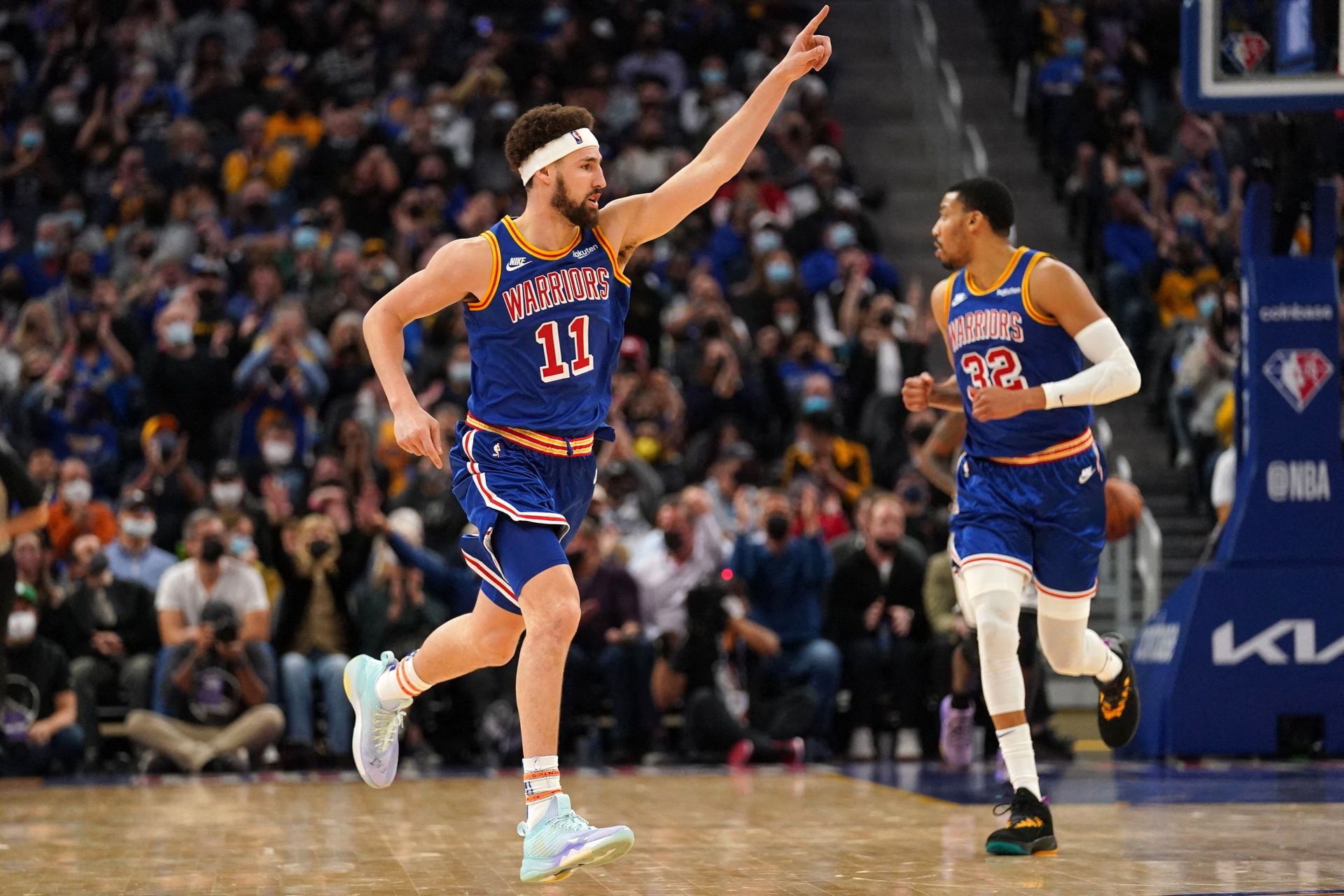 Golden State Warriors guard Klay Thompson (11) reacts after making a three point basket against the Brooklyn Nets in the fourth quarter at the Chase Center San Francisco, California on Jan, 29, 2022.