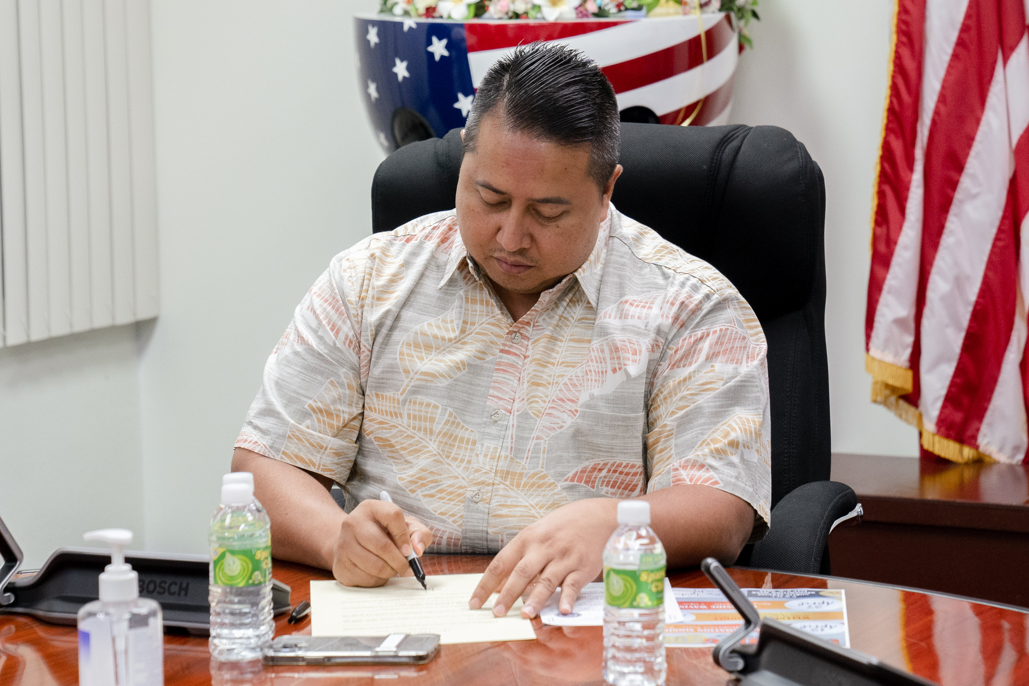 Gov. Ralph DLG Torres signs a proclamation designating May 2-6, 2022 as Public Service Recognition Week on Tuesday.