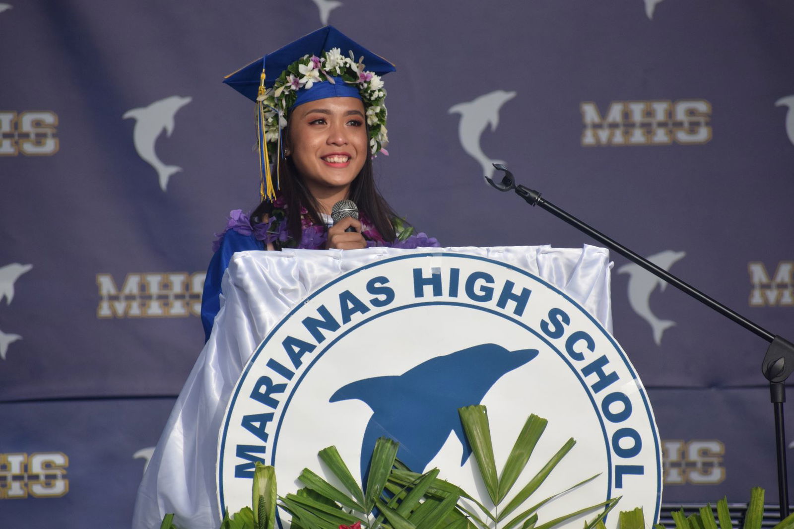 Marianas High School Class of 2022 valedictorian Perpetua Jasmine Magcalas Garcia delivers her valedictory address during the graduation ceremony at MHS on Monday.