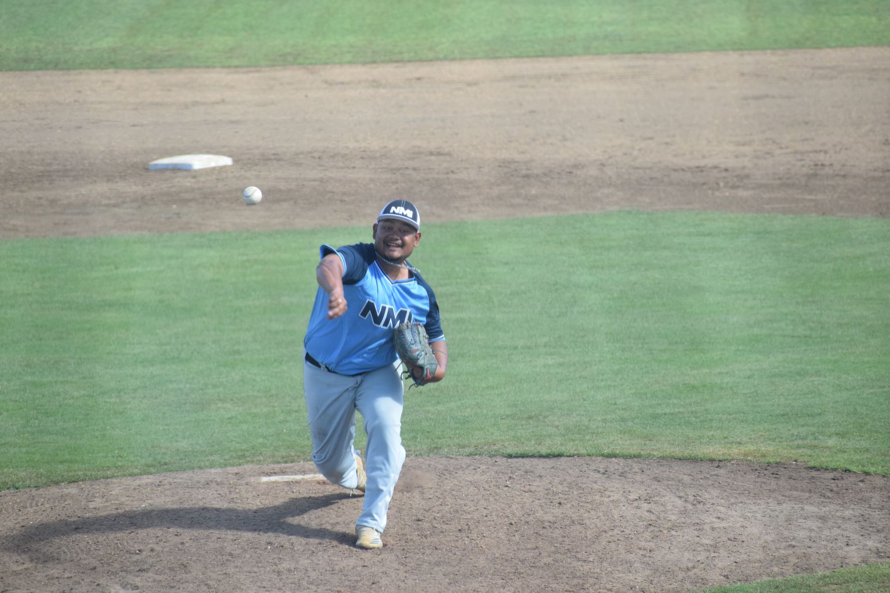 Team NMI’s Franko Nakamura throws a pitch during the game against Fiji on Monday.