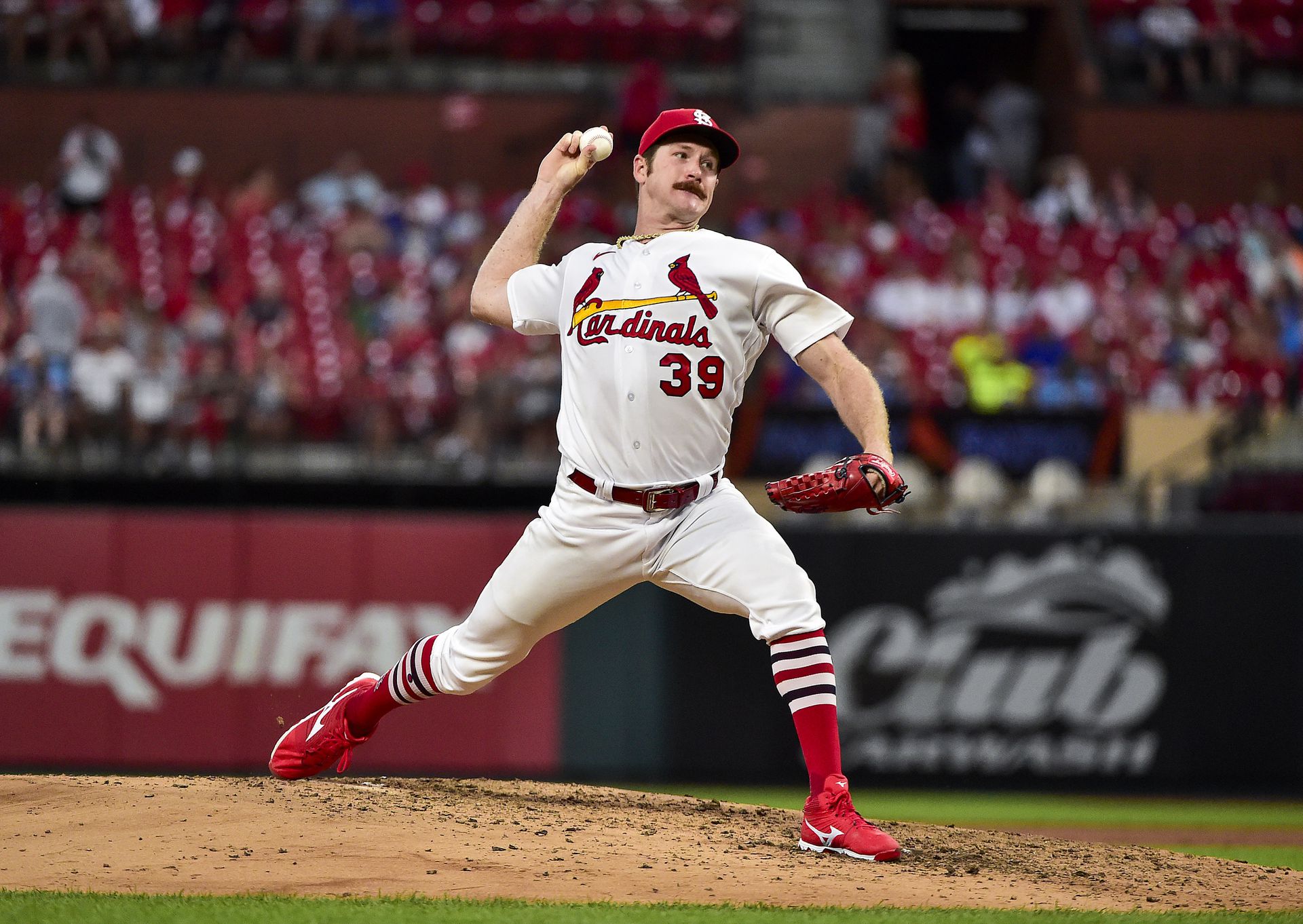 St. Louis Cardinals starting pitcher Miles Mikolas (39) pitches against the Pittsburgh Pirates during the sixth inning at Busch Stadium in St. Louis, Missouri on June 14, 2022.