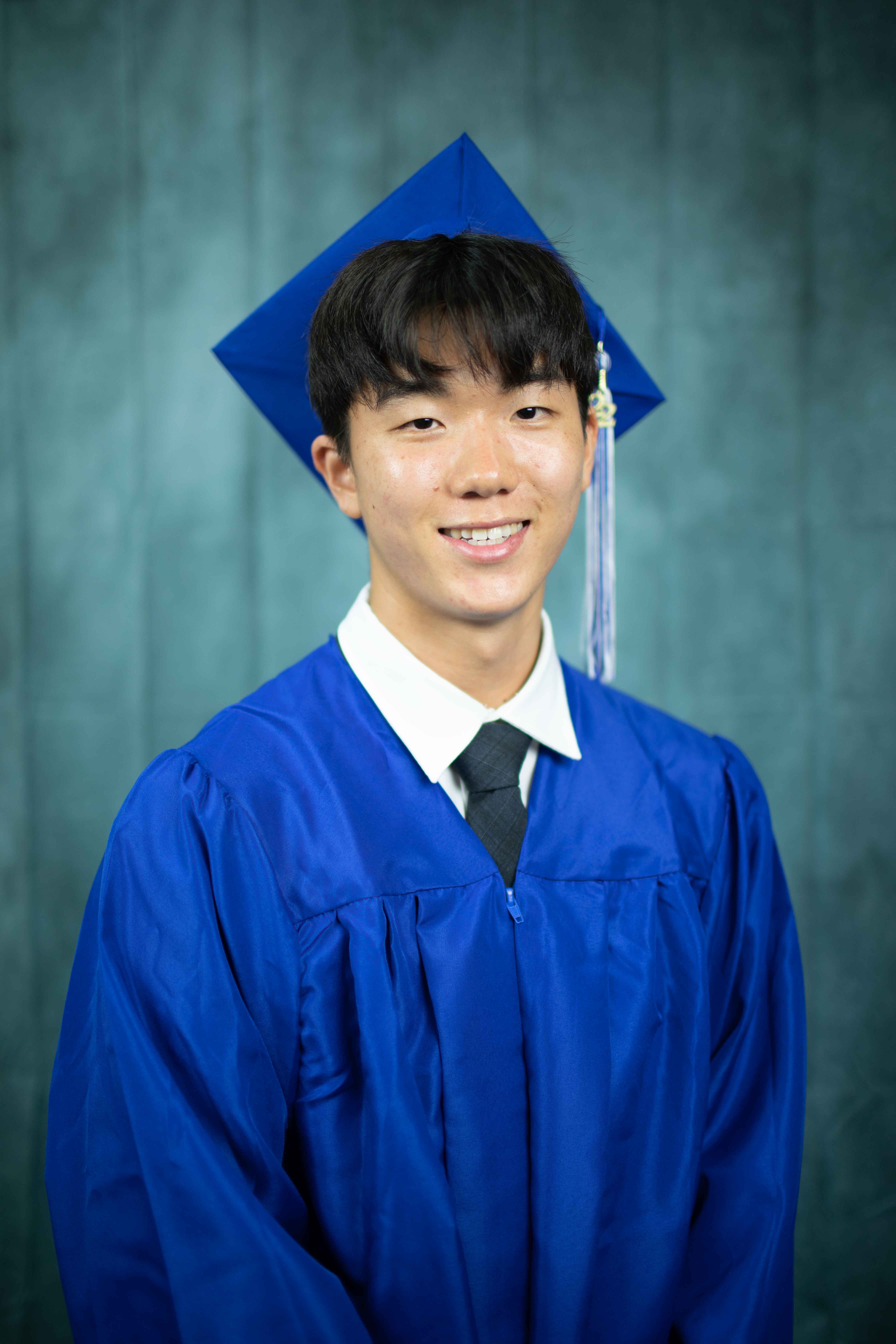 2022 MCS graduate Jun Beom “Chris” Kim has committed to attend Fashion Institution of Technology in New York for his undergraduate degree.