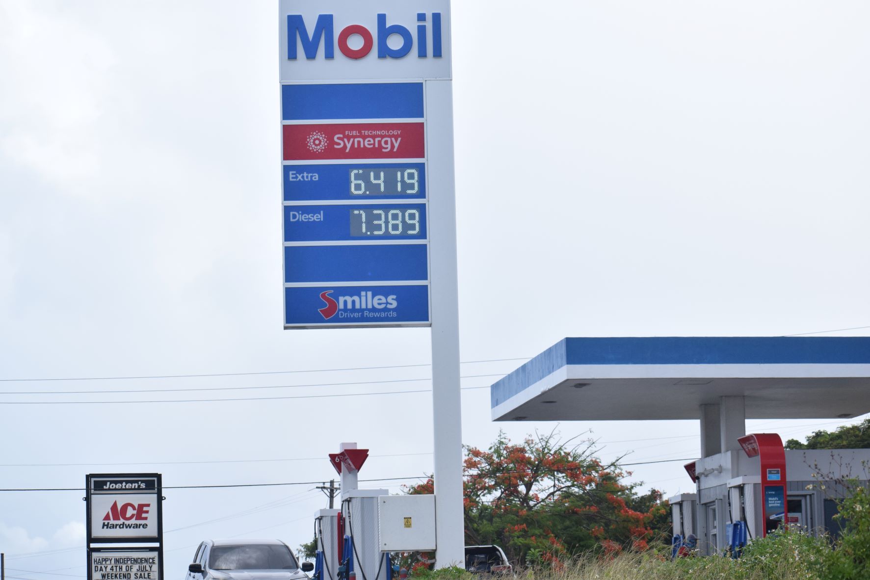The Mobil station in San Vicente displays its prices on Tuesday.