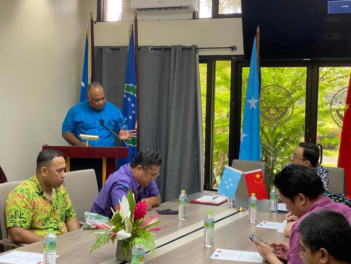 FSM Secretary of Foreign Affairs Kandhi A. Elieisar presents his remarks.