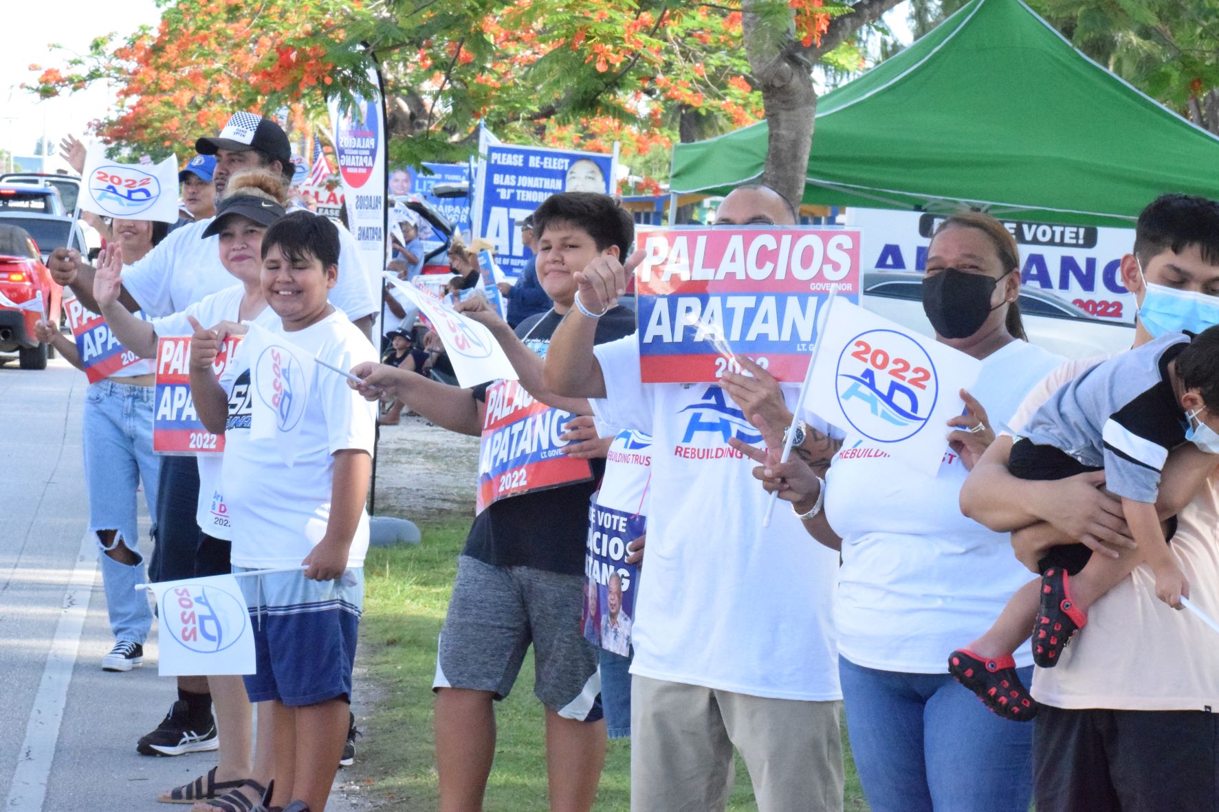 Supporters of the  independent gubernatorial tandem of Lt. Gov. Arnold I. Palacios and Saipan Mayor David M. Apatang participate in a roadside waving activity on June 30, 2022 on Beach Road in San Jose.