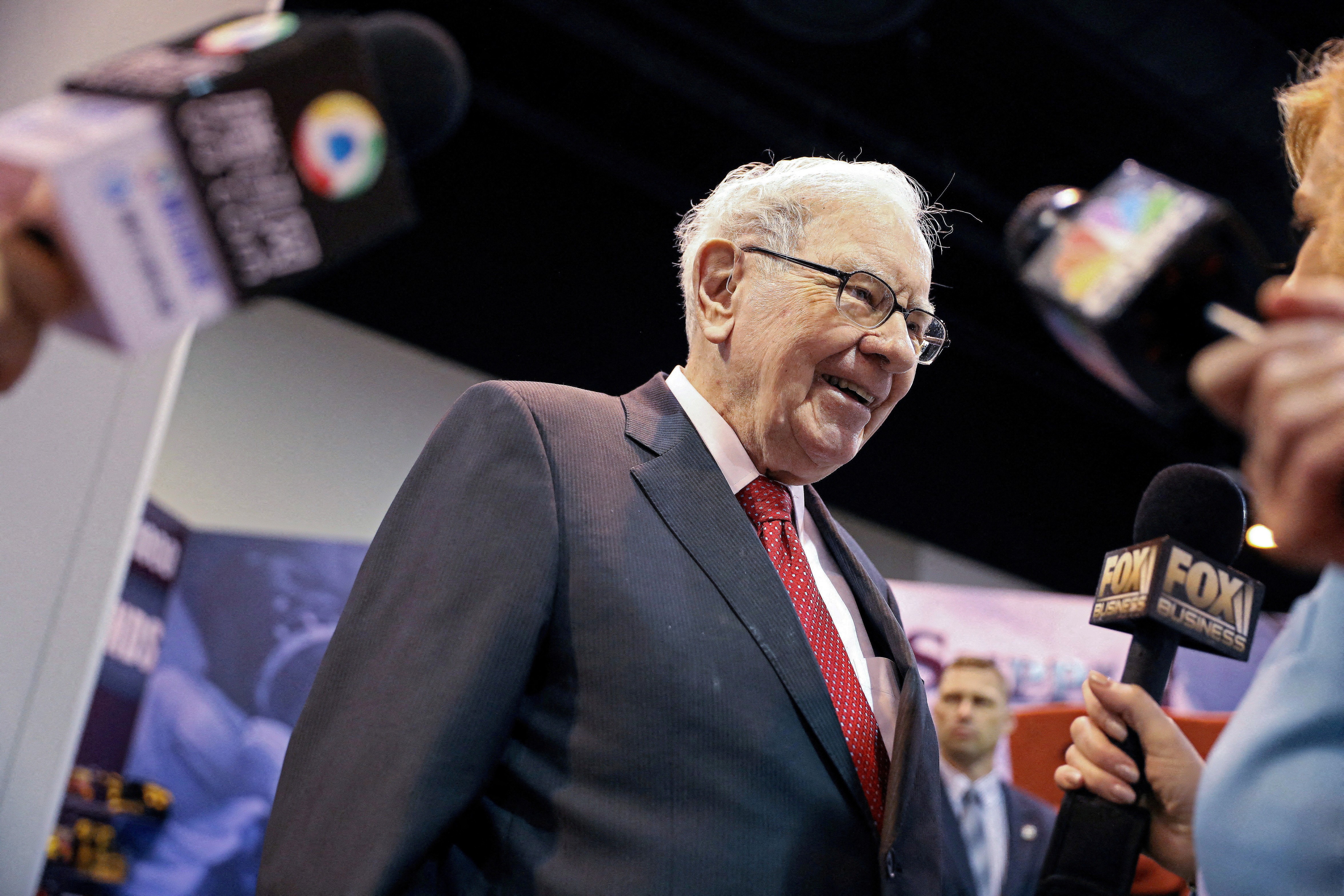 Berkshire Hathaway Chairman Warren Buffett walks through the exhibit hall as shareholders gather to hear from the billionaire investor at Berkshire Hathaway Inc's annual shareholder meeting in Omaha, Nebraska, May 4, 2019.