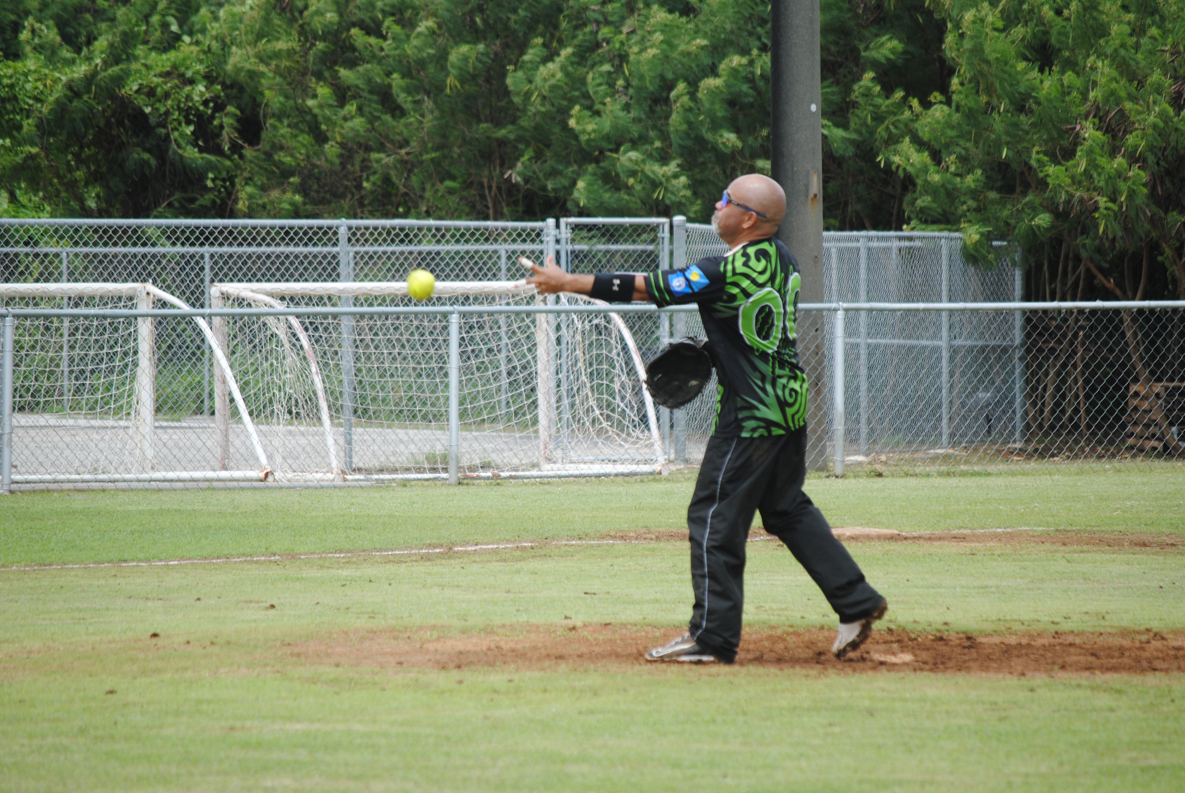 Tokahao pitcher George David pitches against Hagu Lamun.