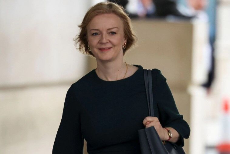 Conservative leadership candidate Liz Truss arrives at Broadcasting House ahead of her appearance on BBC's Sunday with Laura Kuenssberg show in London, Britain Sept. 4, 2022.