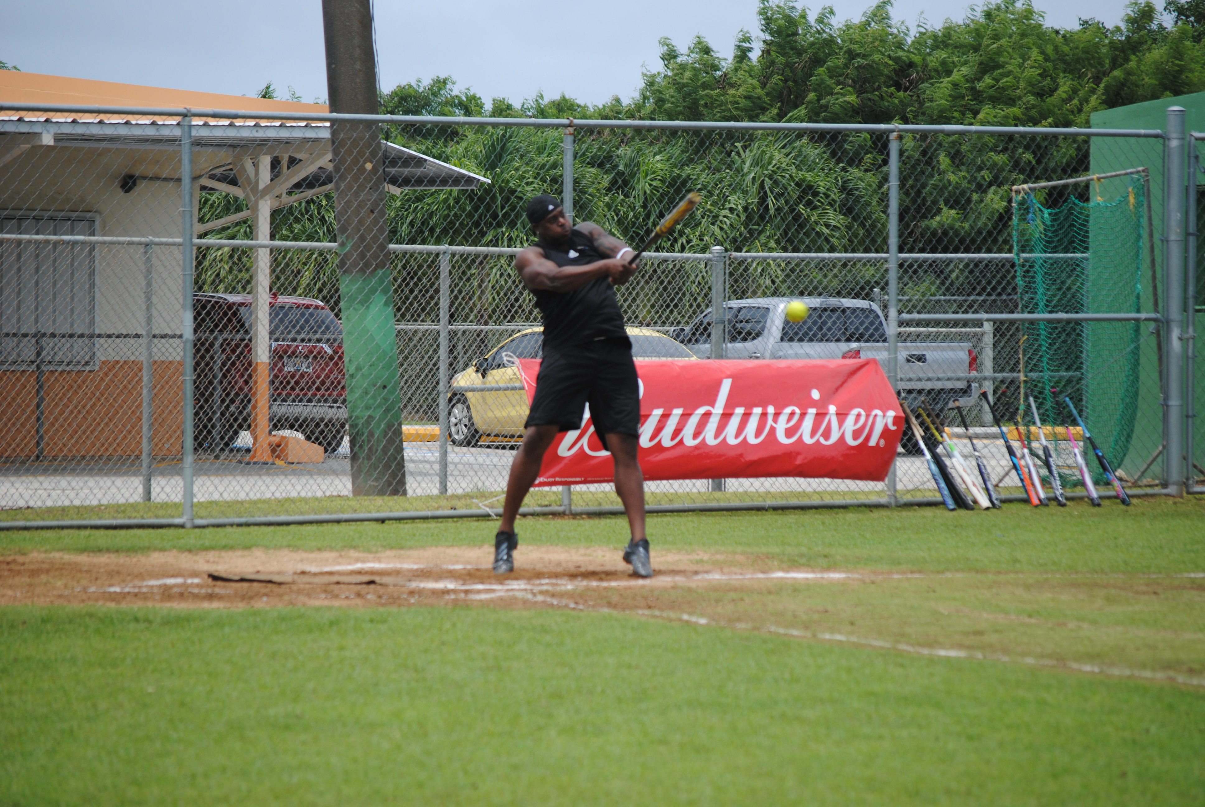 Hagu Lamun's Deshawn Reign connects the double.