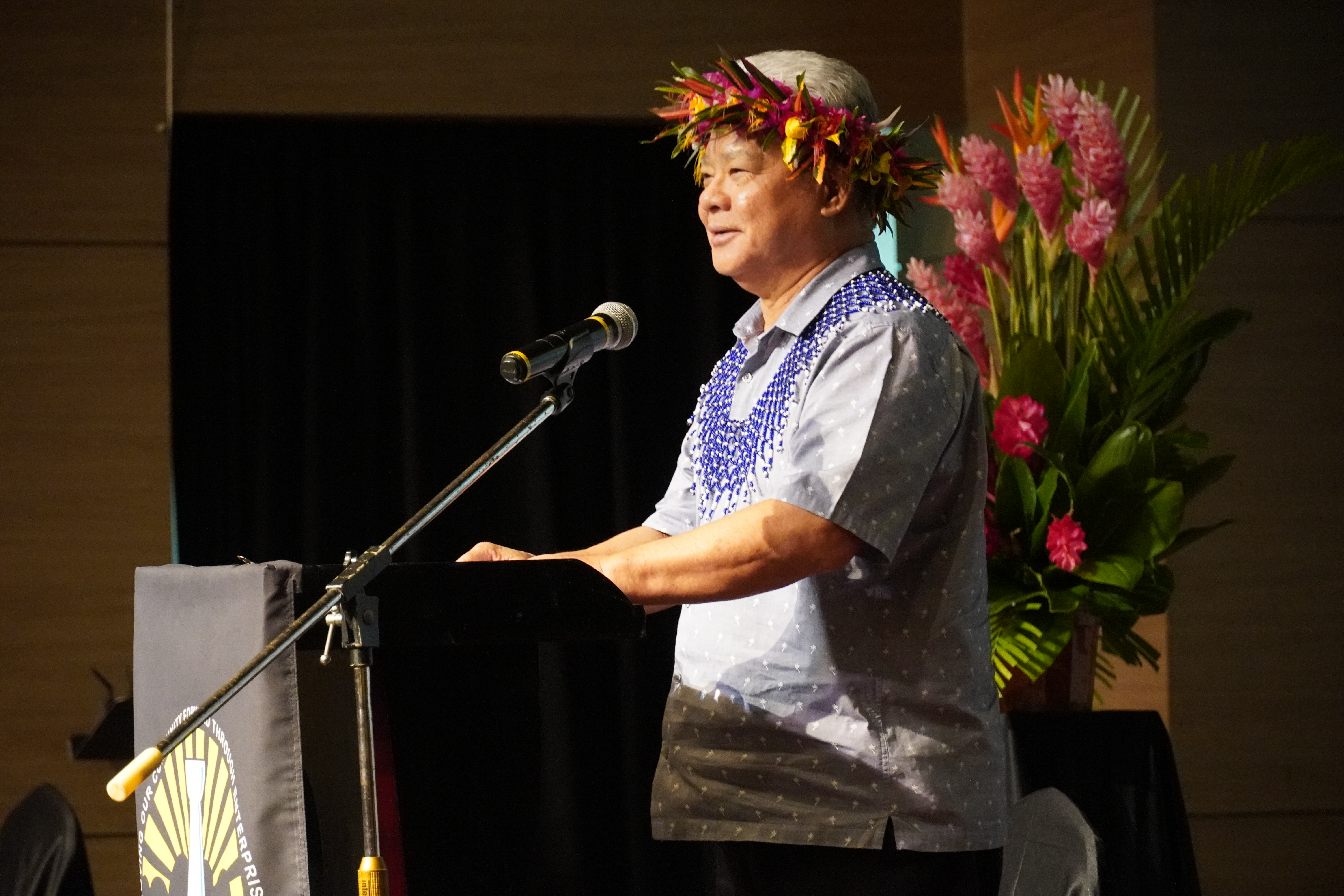 Independent Lt. Gov. Arnold I. Palacios smiles before the start of the debate.