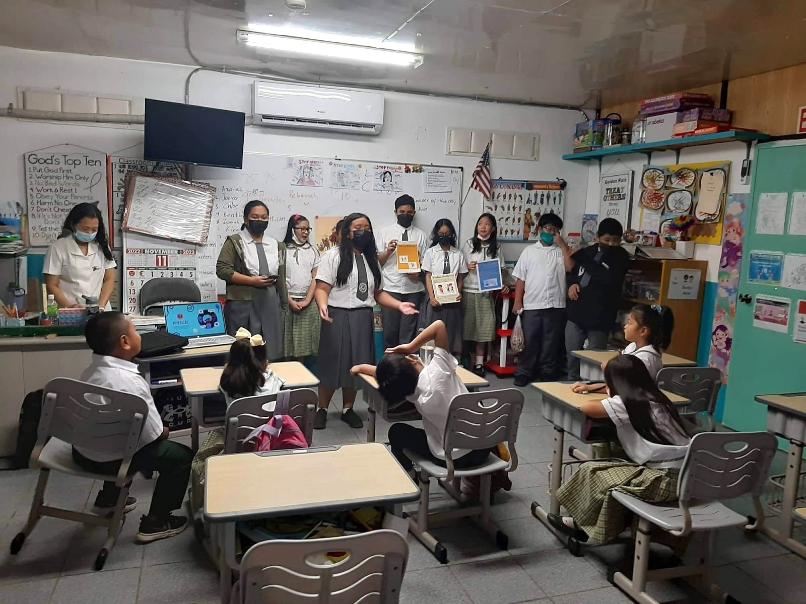 GMS Student Council officers discuss bullying with the 1st grade class.
