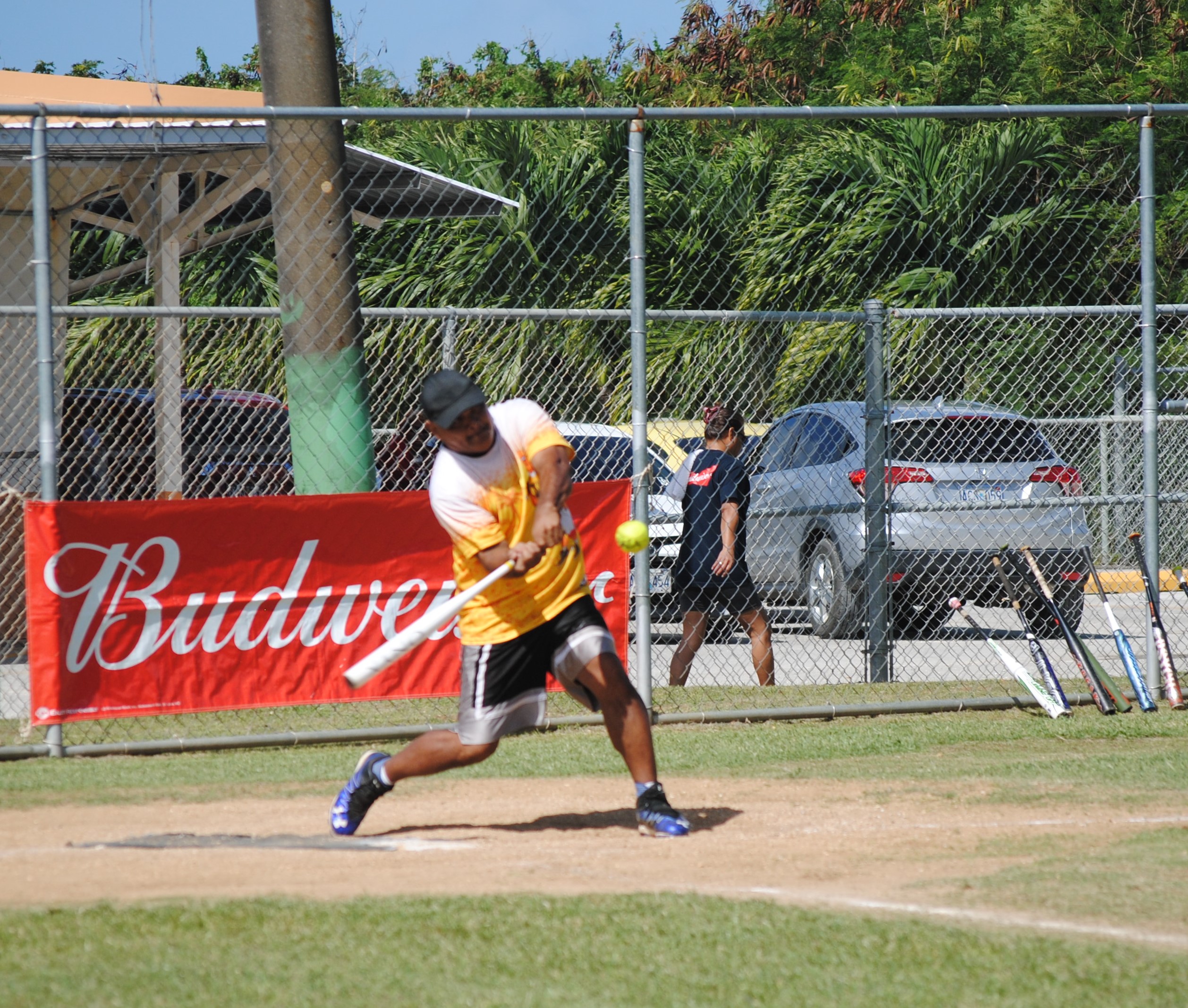 A Hagu Lamun batter connects the double.