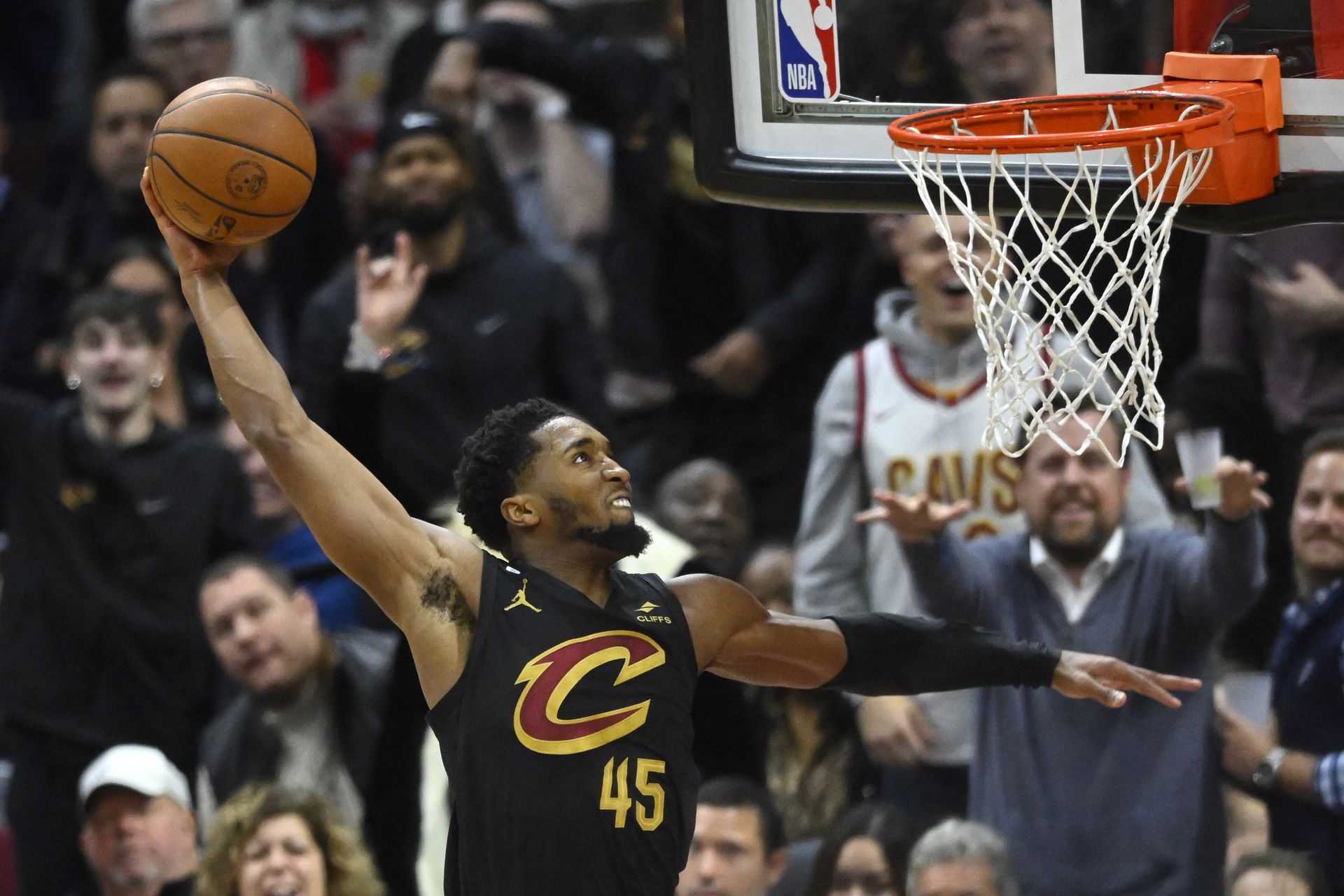 Cleveland Cavaliers guard Donovan Mitchell (45) drives to the basket in the third quarter against the Los Angeles Lakers at Rocket Mortgage FieldHouse in Cleveland, Ohio,  Dec. 6, 2022.
