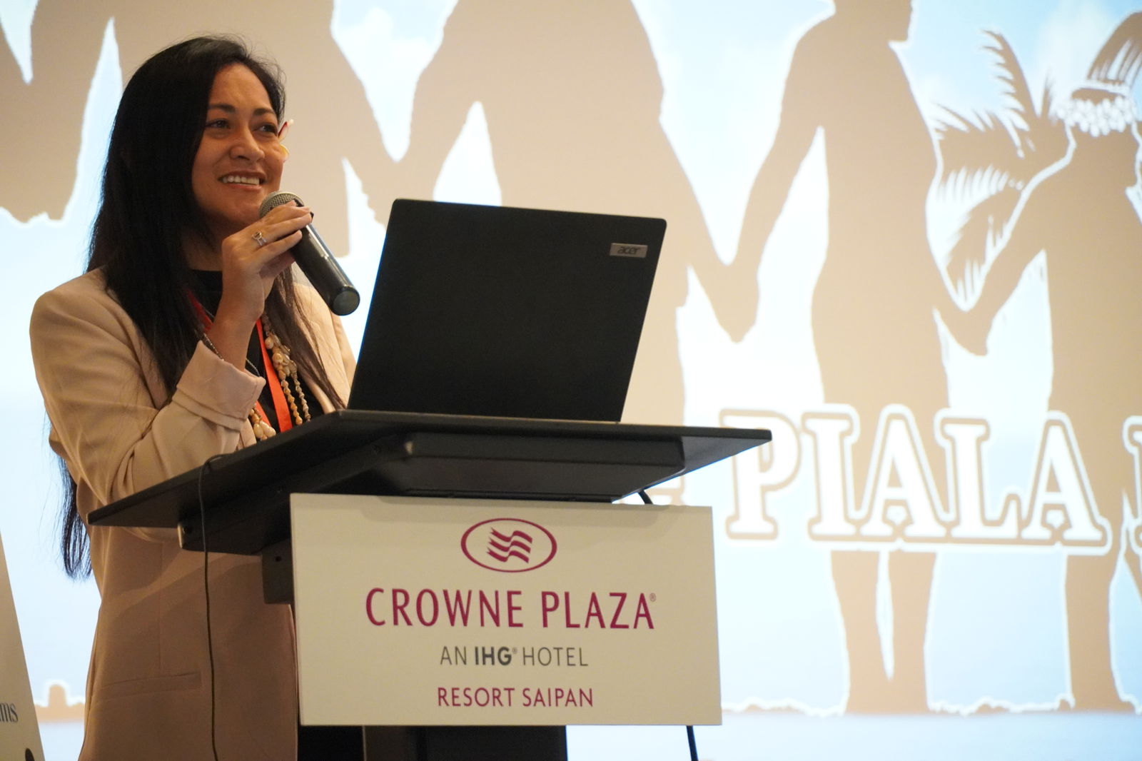 First lady Diann T. Torres gives the keynote address.