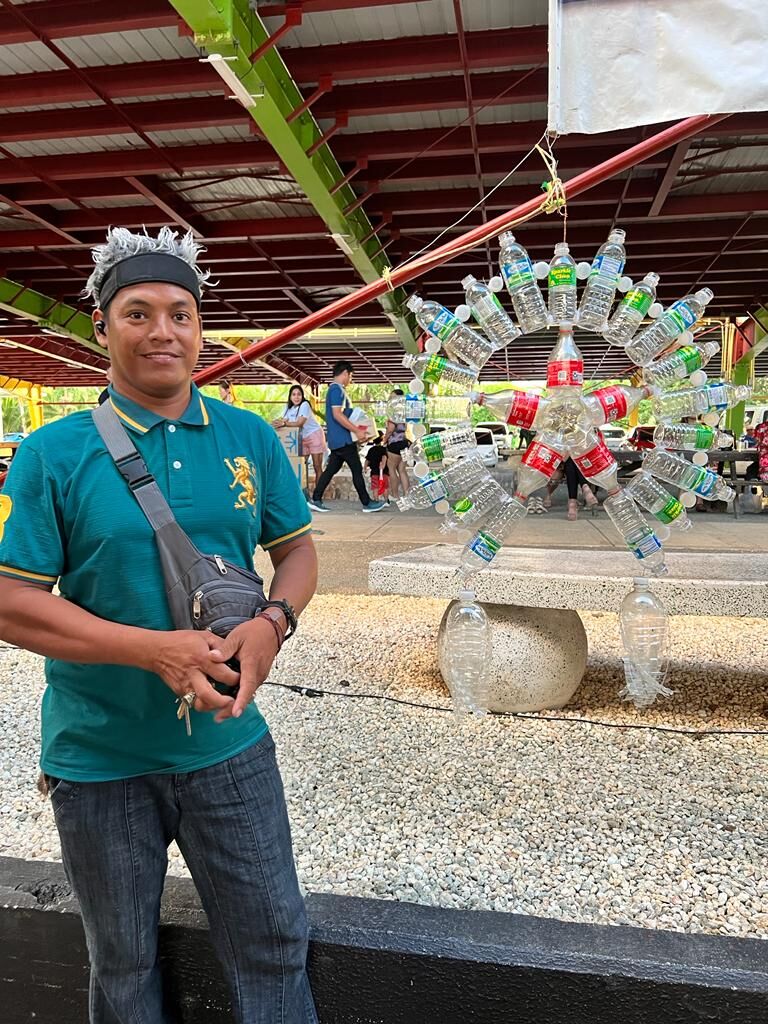 Domingo Santos, 2nd place, on-the-spot Christmas lantern-making contest.