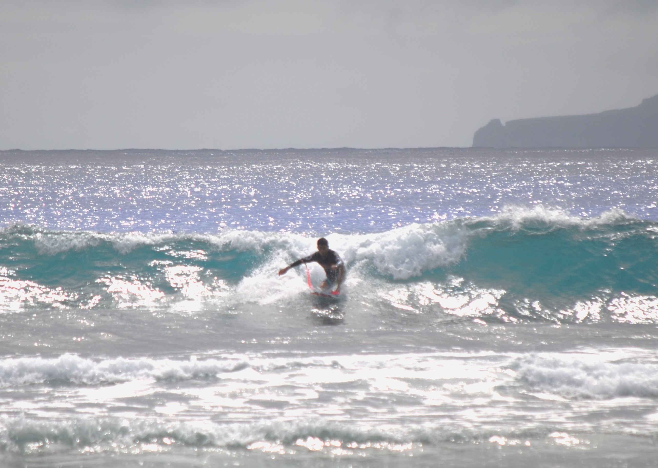 Masaki Kitami rides the wave.