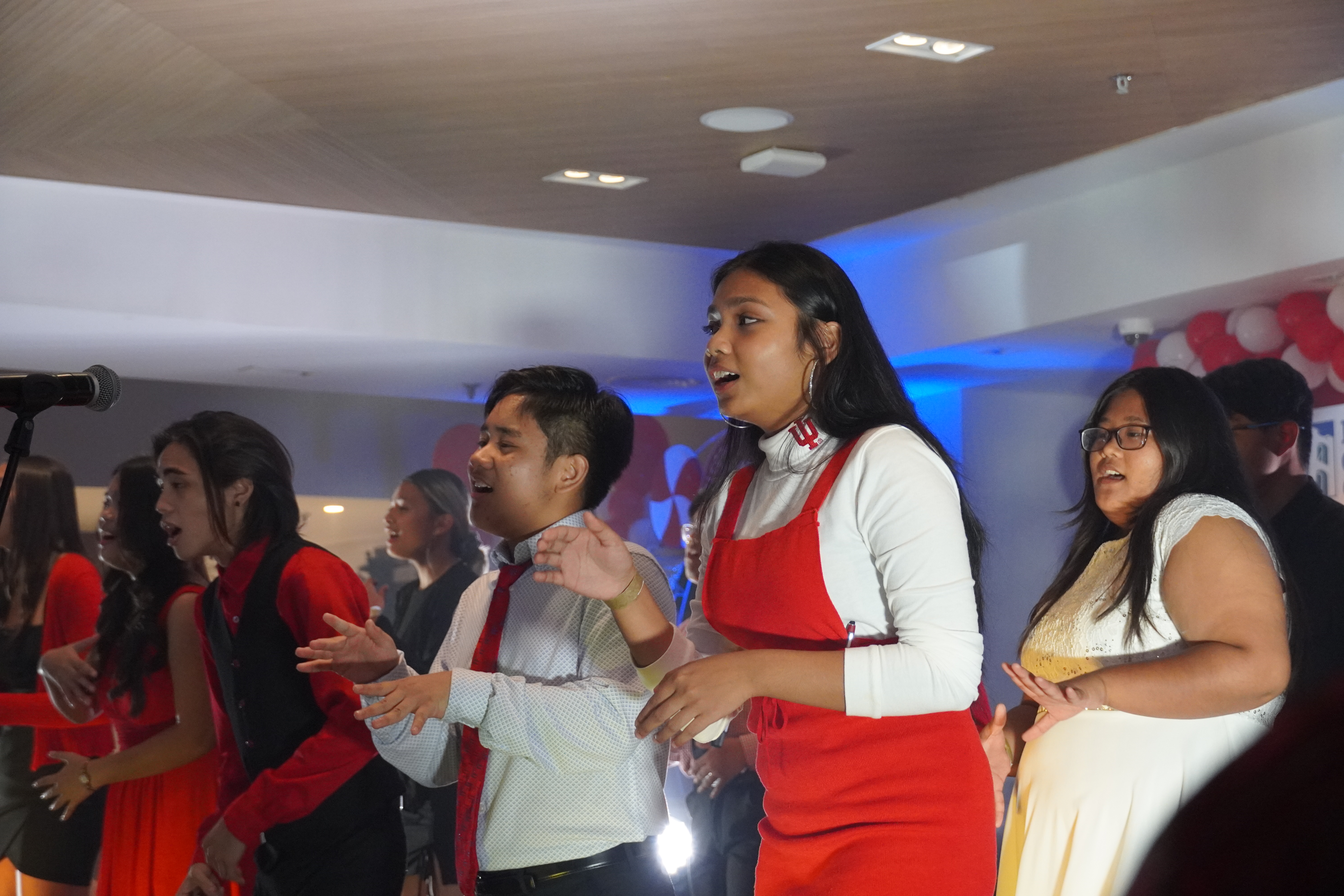 The Marianas High School Glee Club sang acapella versions of various Christmas songs.