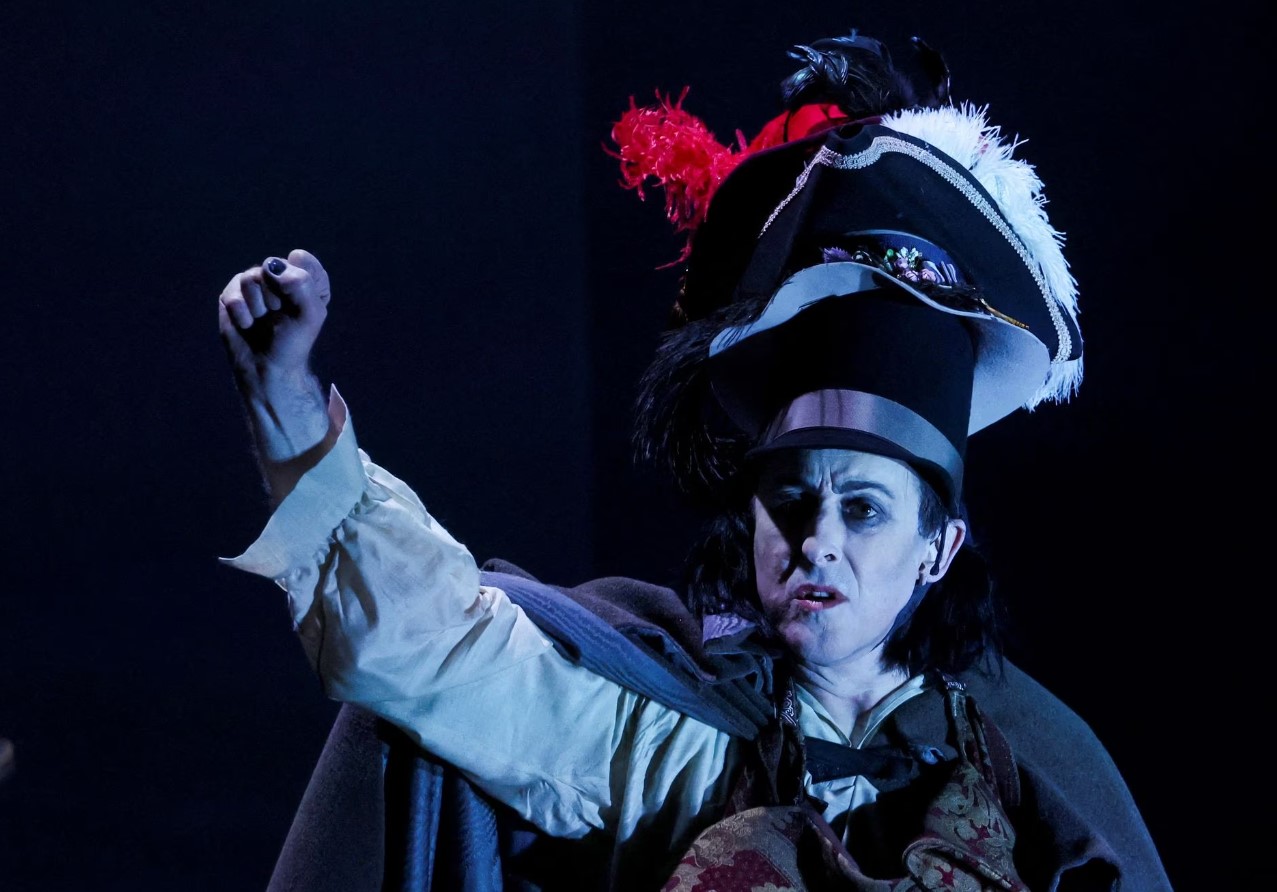 Alan Cumming performs extracts from “Burn” ahead of the world premiere as part of the Edinburgh International Festival at the King's Theatre in Edinburgh, Scotland, Britain, Aug. 5, 2022.