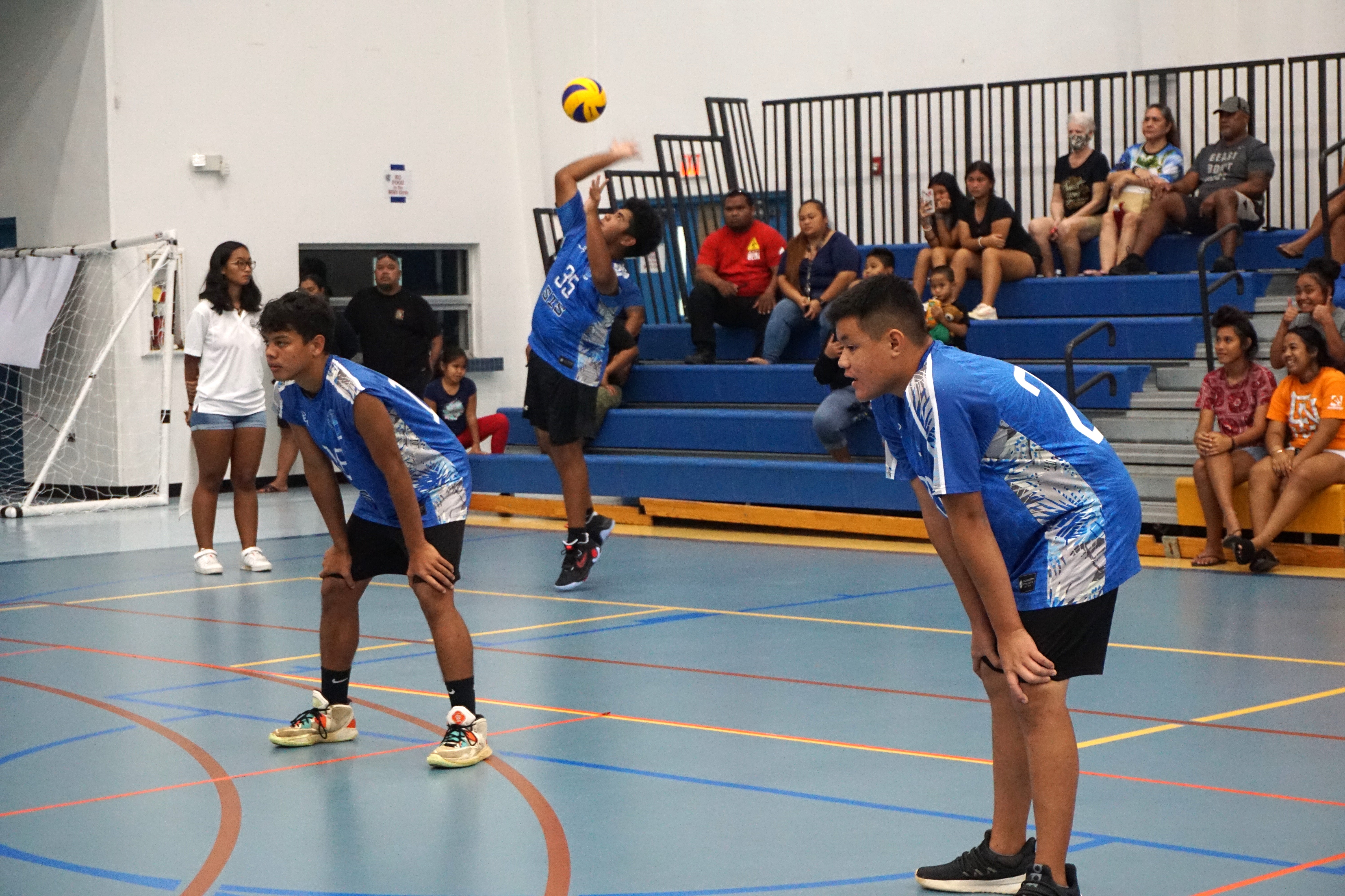 A Saipan International School V student connects the overhead spike during a boys middle school division game of the NMIVA-PSS Interscholastic Volleyball League on Tuesday at the MHS gym.