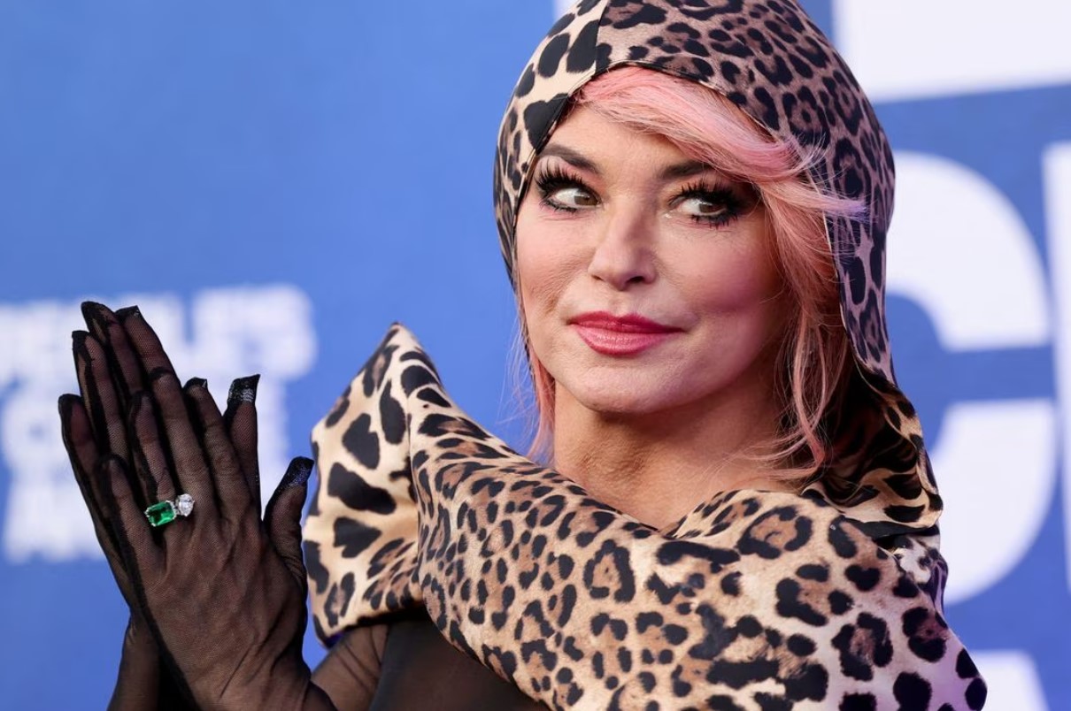 Shania Twain attends the 2022 People's Choice Awards in Santa Monica, California, Dec. 6, 2022.