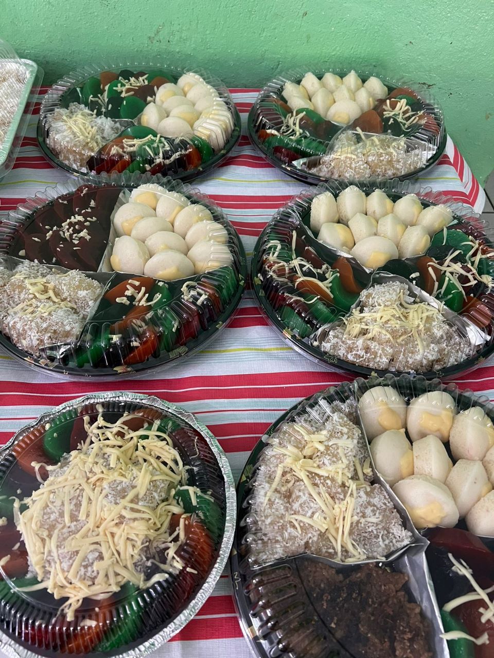 Maya’s Kitchen is known for its delectable Filipino desserts: “puto,” “kutsinta” and “pitchi pitchi.”