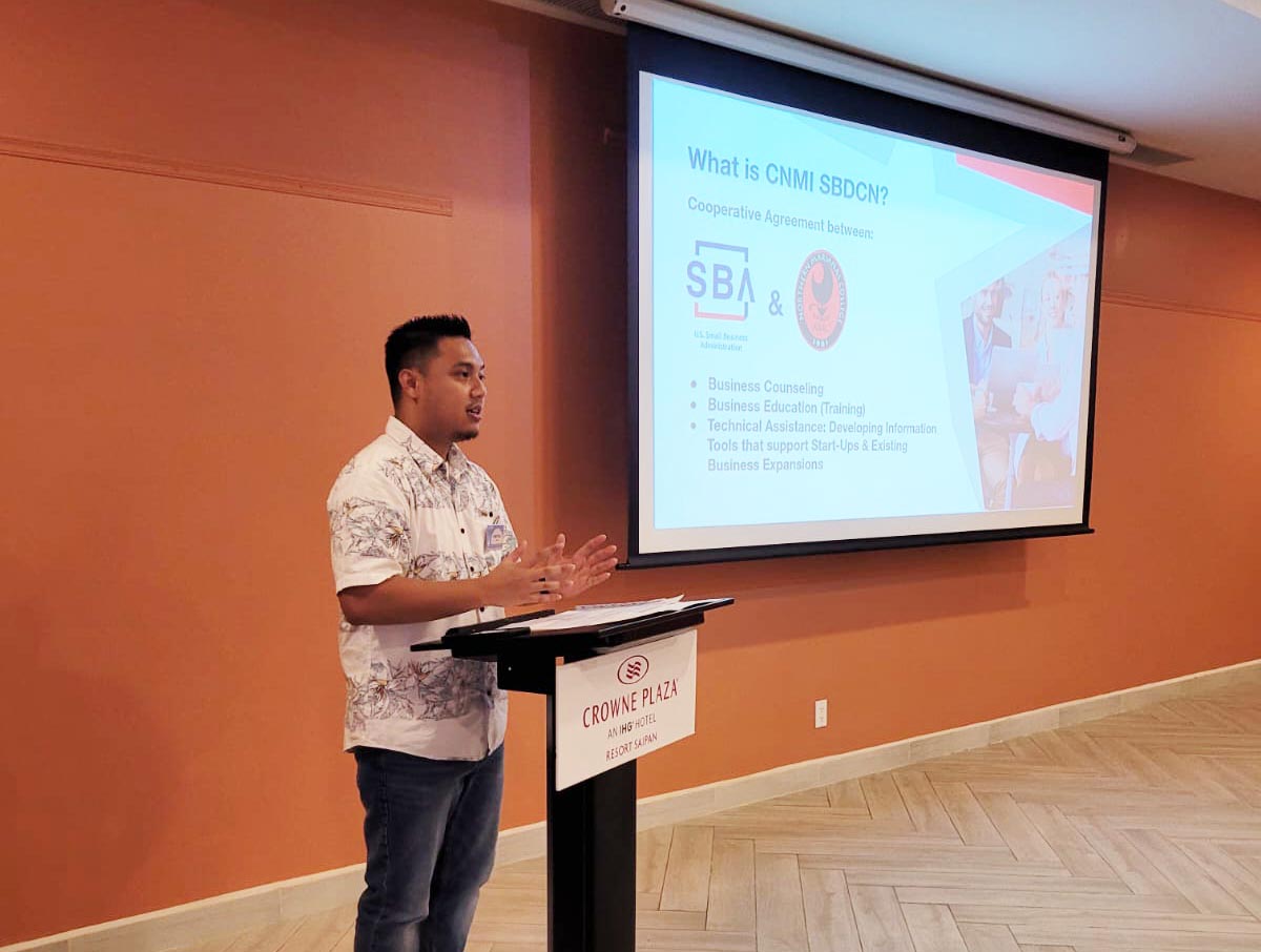 CNMI SBDC Marketing Manager/Outreach Specialist Roman Tudela speaks with the Set SAIL participants.