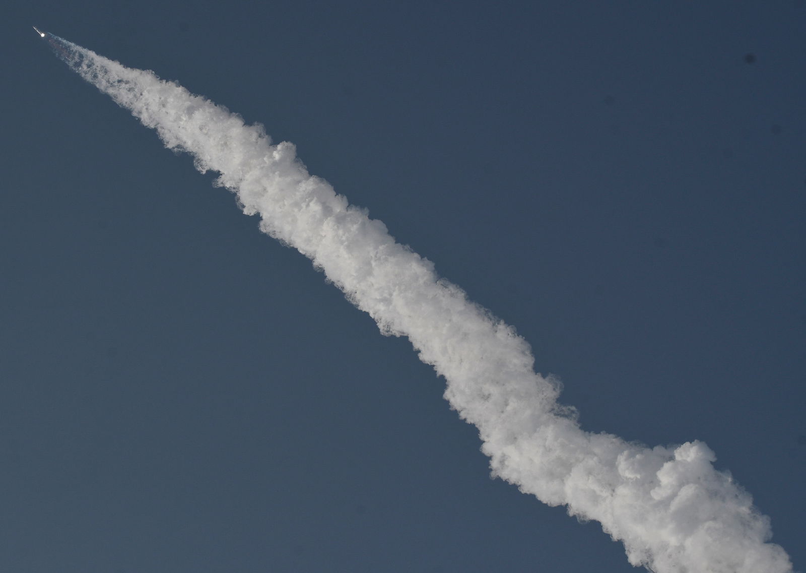 SpaceX's next-generation Starship spacecraft lifts off from the company's Boca Chica launchpad near Brownsville, Texas, U.S., April 20, 2023. REUTERS/Gene Blevins