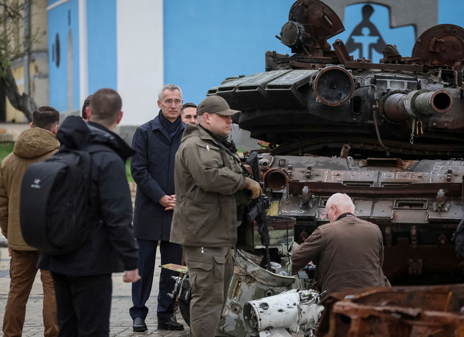 NATO Secretary-General Jens Stoltenberg visits an exhibition displaying destroyed Russian military vehicles, amid Russia's attack on Ukraine, in central Kyiv, Ukraine April 20, 2023. REUTERS/Gleb Garanich